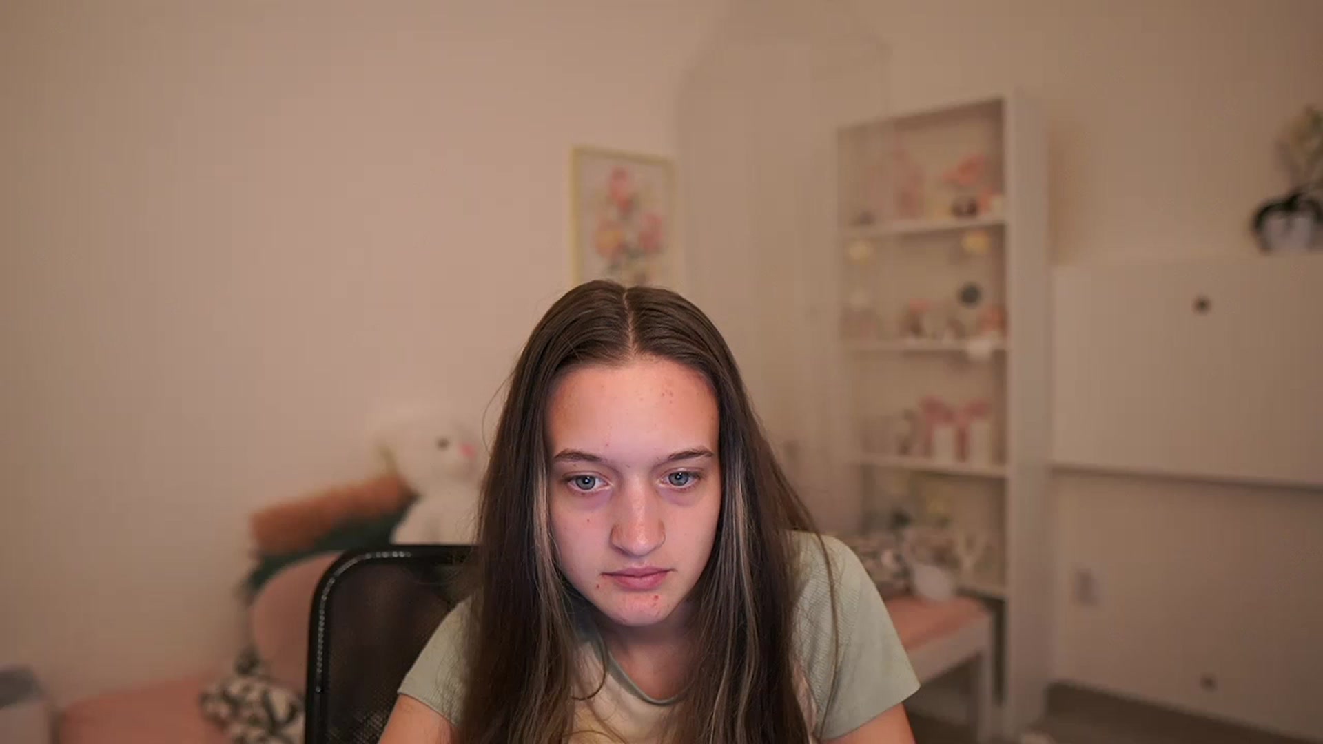 Gallery image thumbnail from AriellaFerra's myfreecams stream on, 04/16/2023, 10:04 image 18 of 20