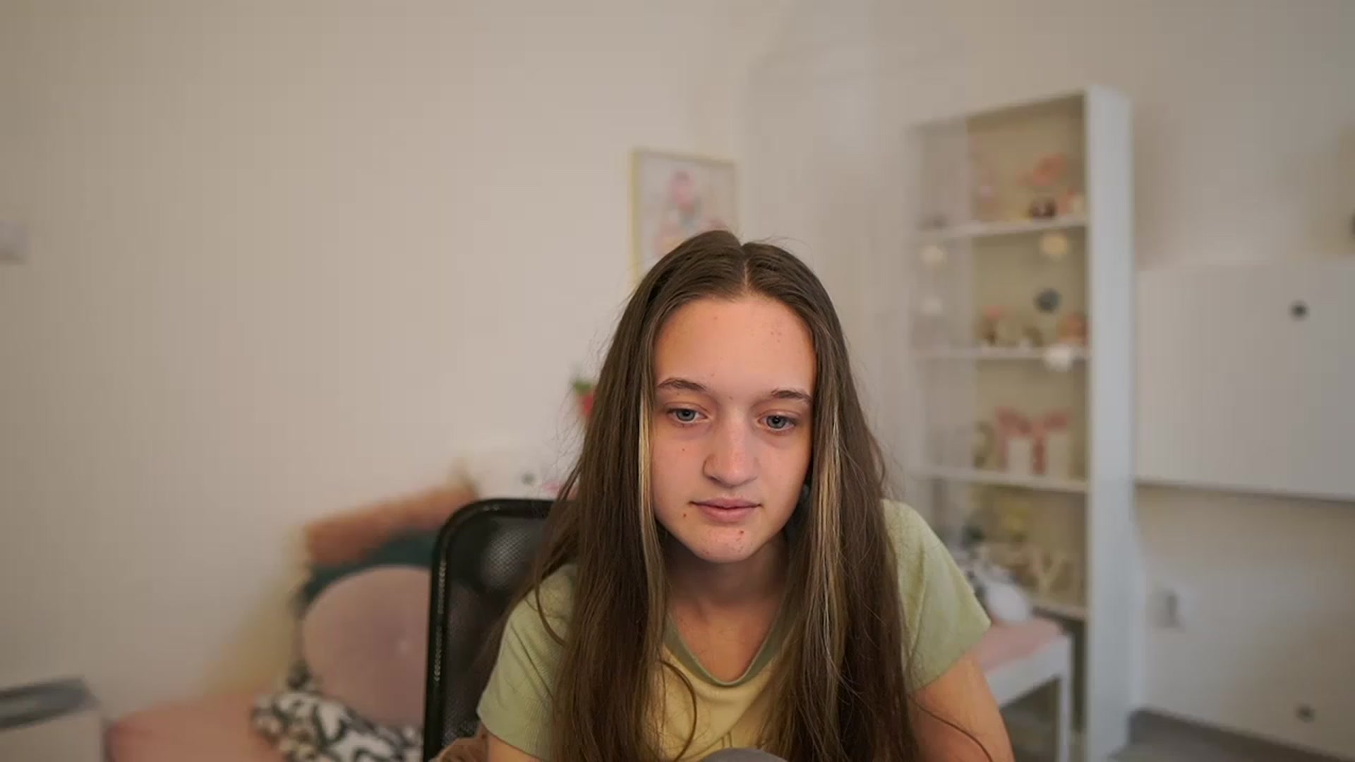 Gallery image thumbnail from AriellaFerra's myfreecams stream on, 04/16/2023, 11:30 image 11 of 20