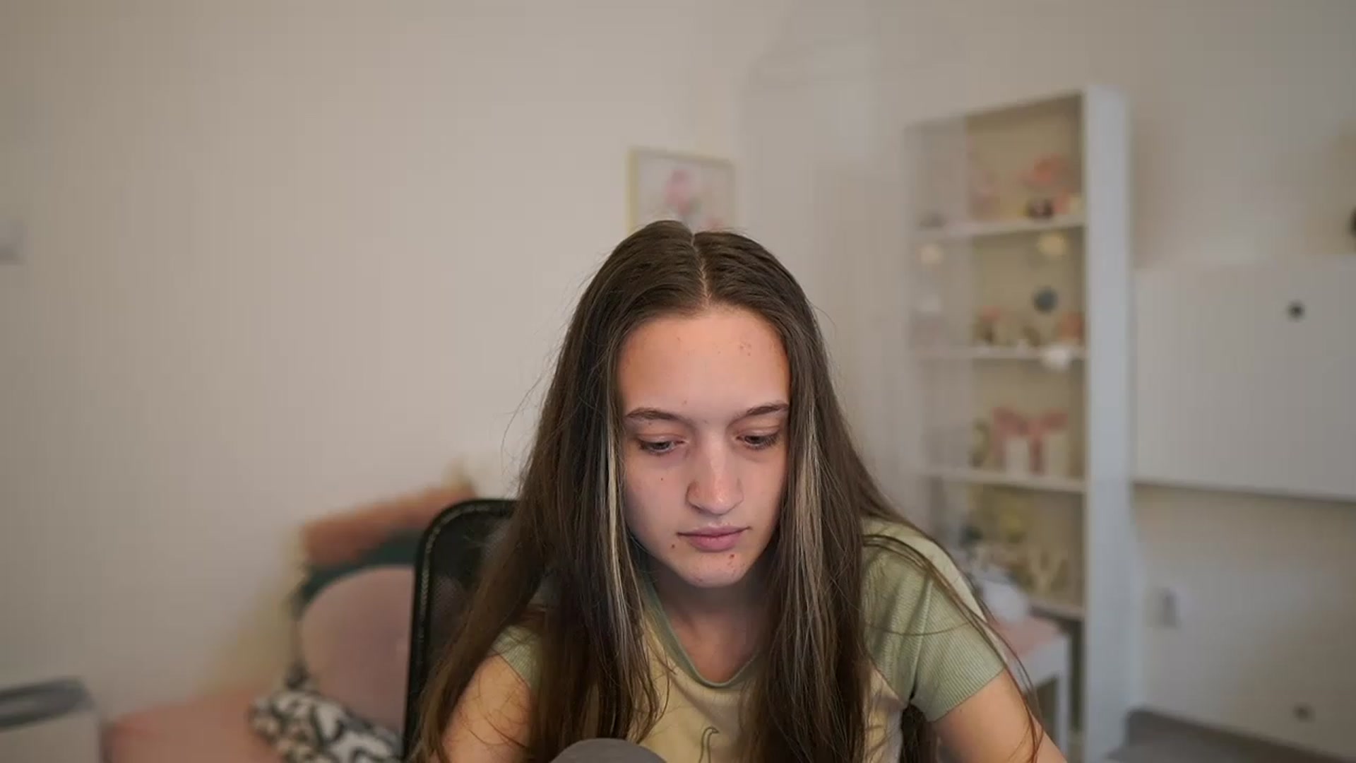 Gallery image thumbnail from AriellaFerra's myfreecams stream on, 04/16/2023, 11:30 image 2 of 20