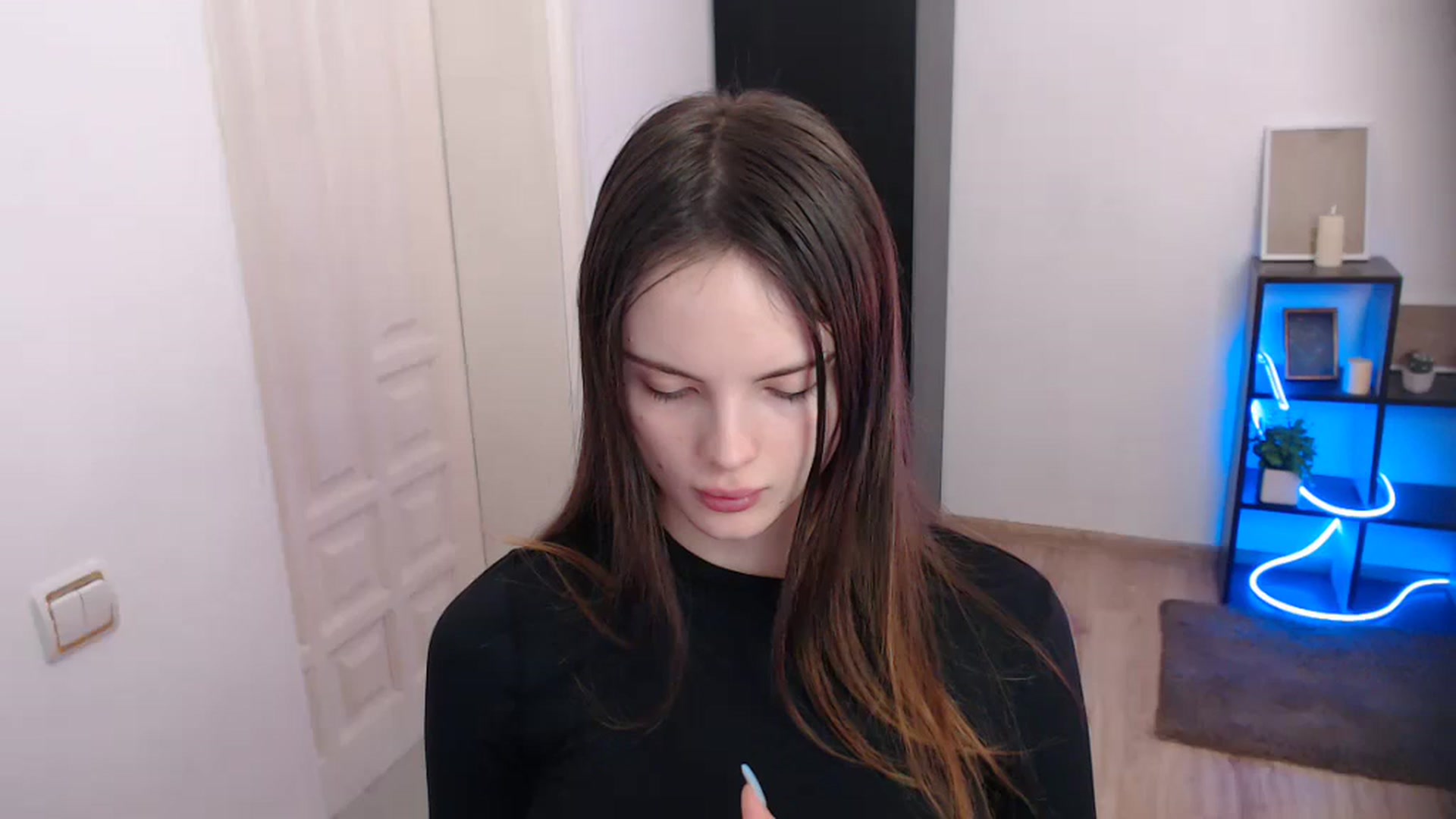 Gallery image thumbnail from Ariella_ari's myfreecams stream on, 12/22/2025, 18:53 image 15 of 20