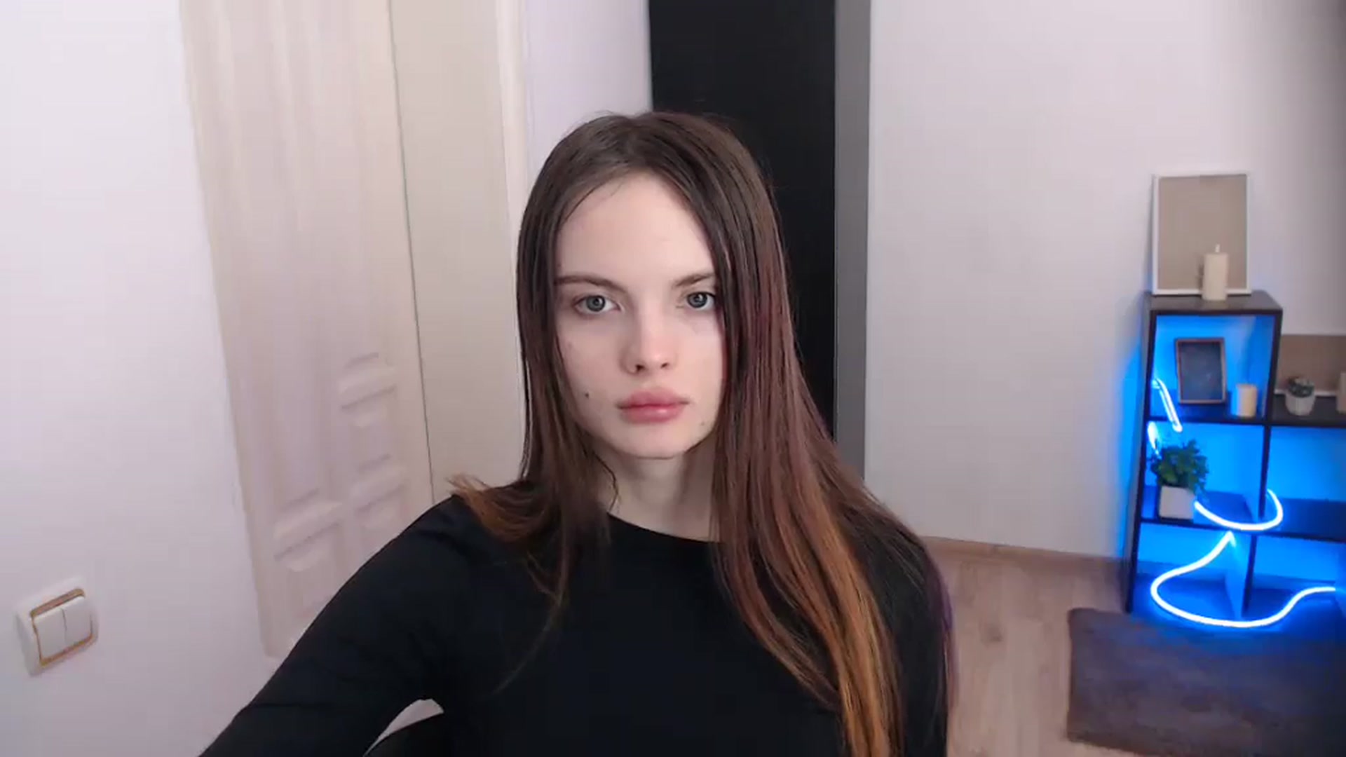 Gallery image thumbnail from Ariella_ari's myfreecams stream on, 12/22/2025, 18:53 image 9 of 20