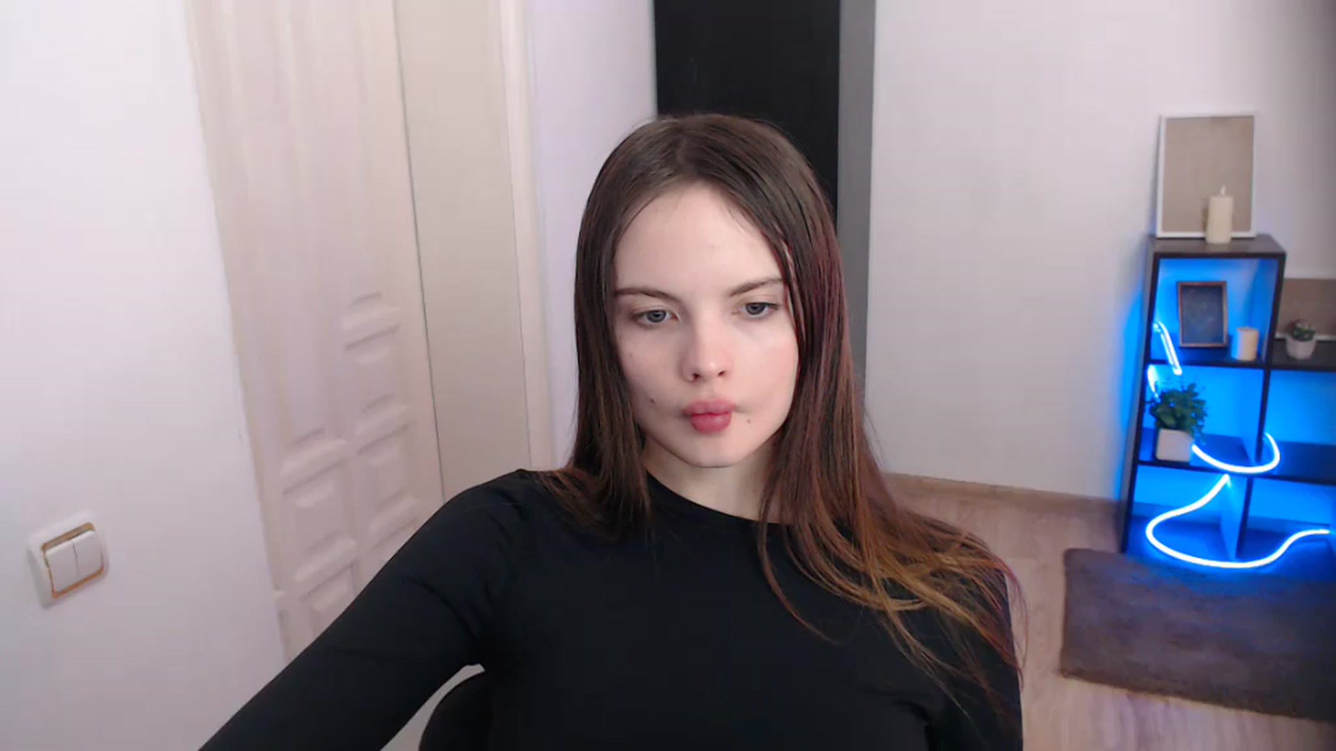 Gallery image thumbnail from Ariella_ari's myfreecams stream on, 12/22/2025, 18:53 image 13 of 20