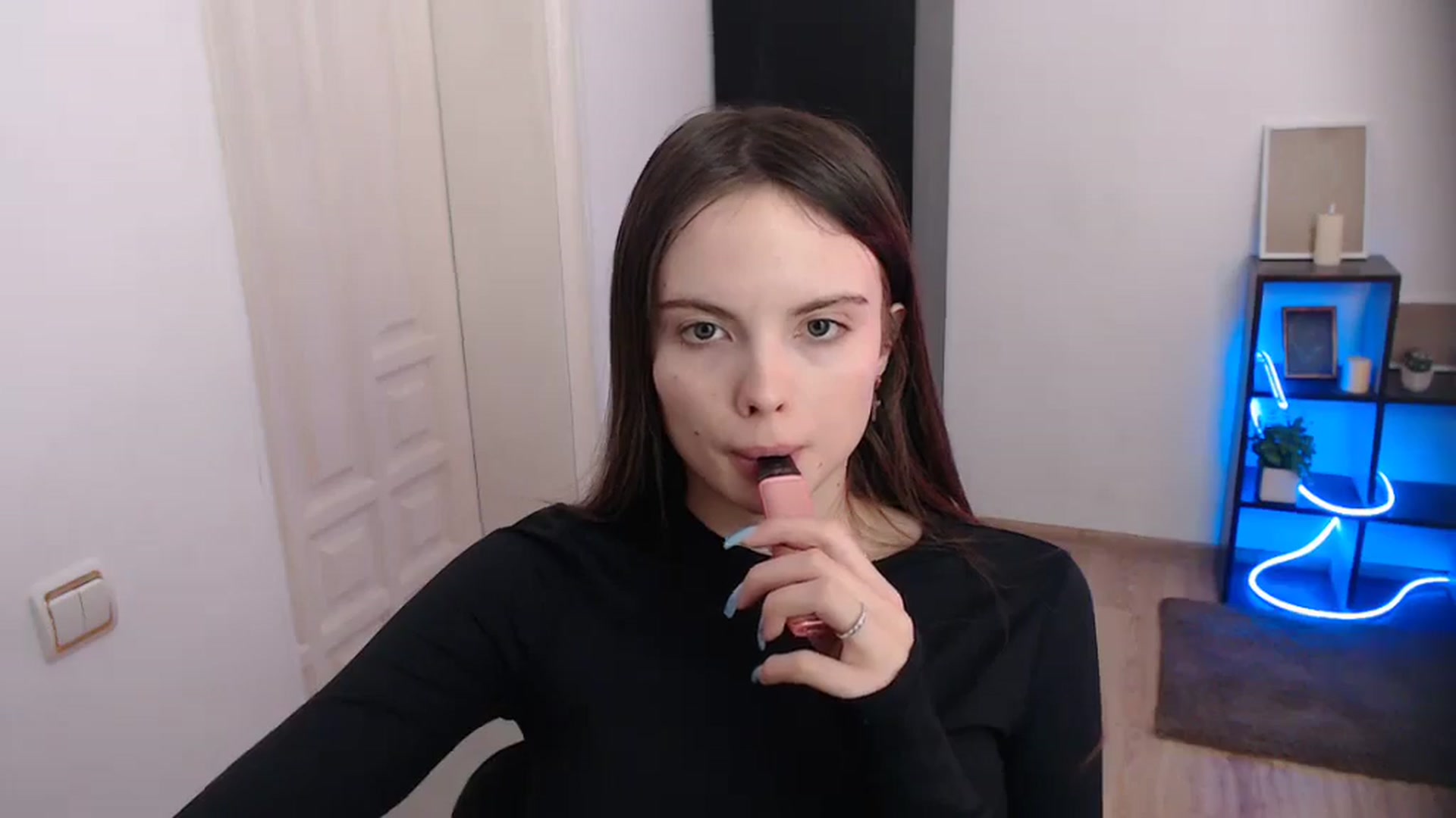 Gallery image thumbnail from Ariella_ari's myfreecams stream on, 12/22/2025, 18:53 image 10 of 20