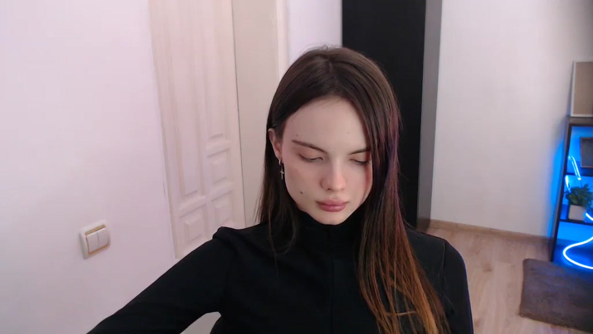 Gallery image thumbnail from Ariella_ari's myfreecams stream on, 12/23/2025, 14:18 image 8 of 20