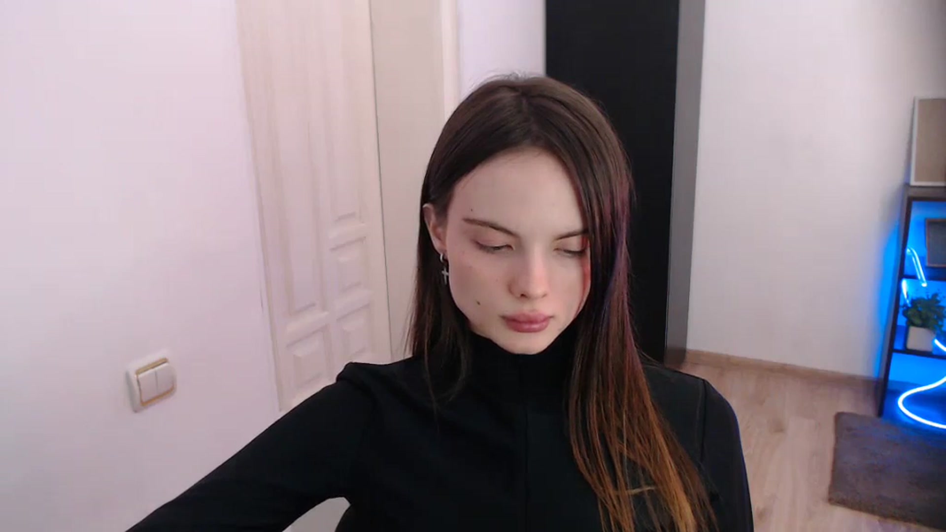 Gallery image thumbnail from Ariella_ari's myfreecams stream on, 12/23/2025, 14:18 image 7 of 20