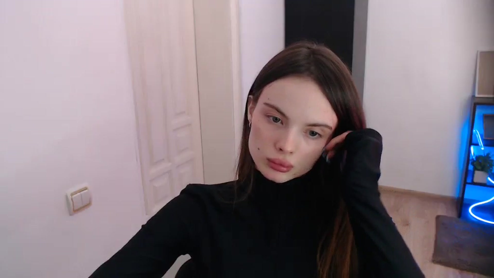 Gallery image thumbnail from Ariella_ari's myfreecams stream on, 12/23/2025, 14:18 image 13 of 20