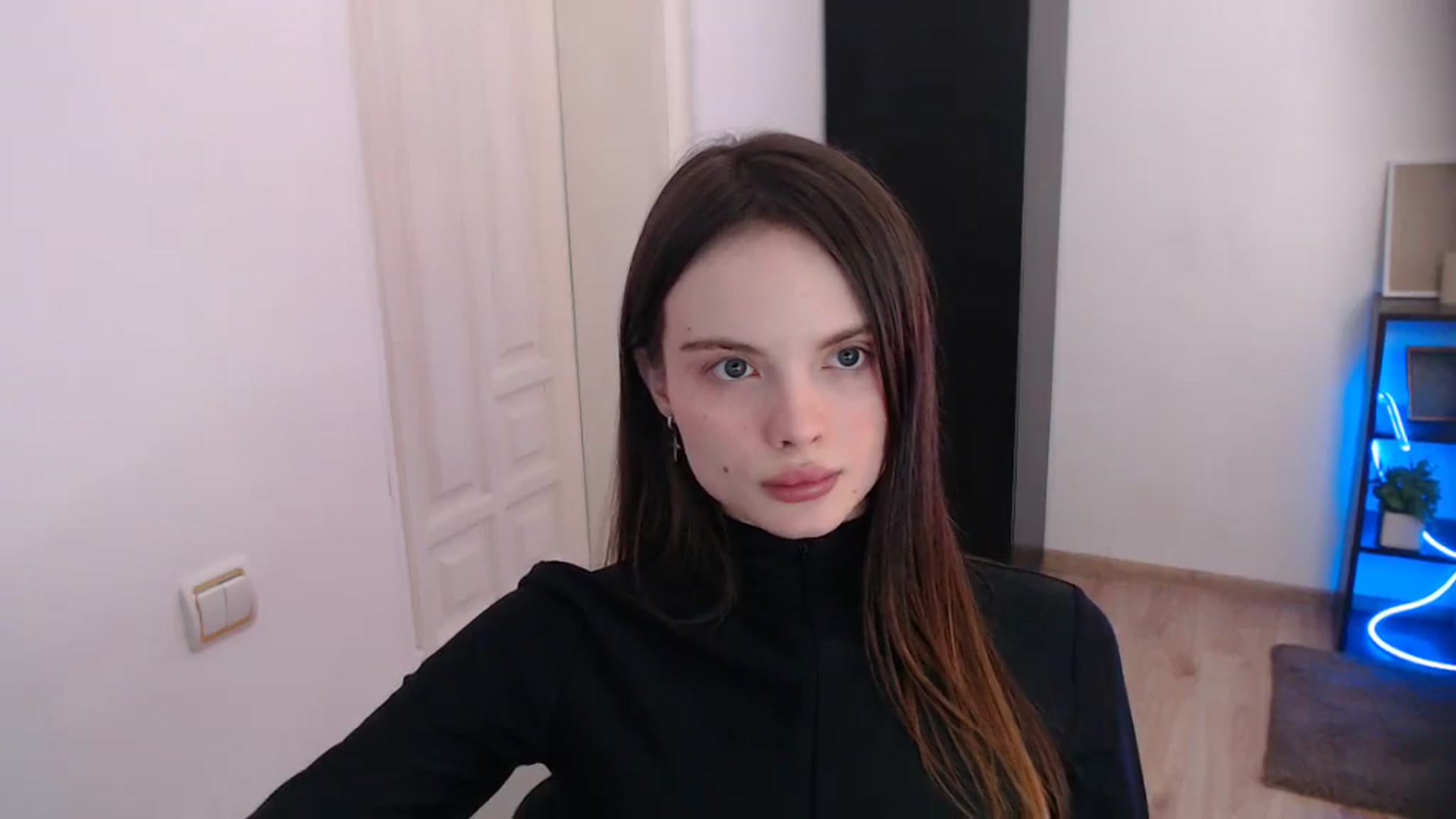 Gallery image thumbnail from Ariella_ari's myfreecams stream on, 12/23/2025, 14:18 image 15 of 20