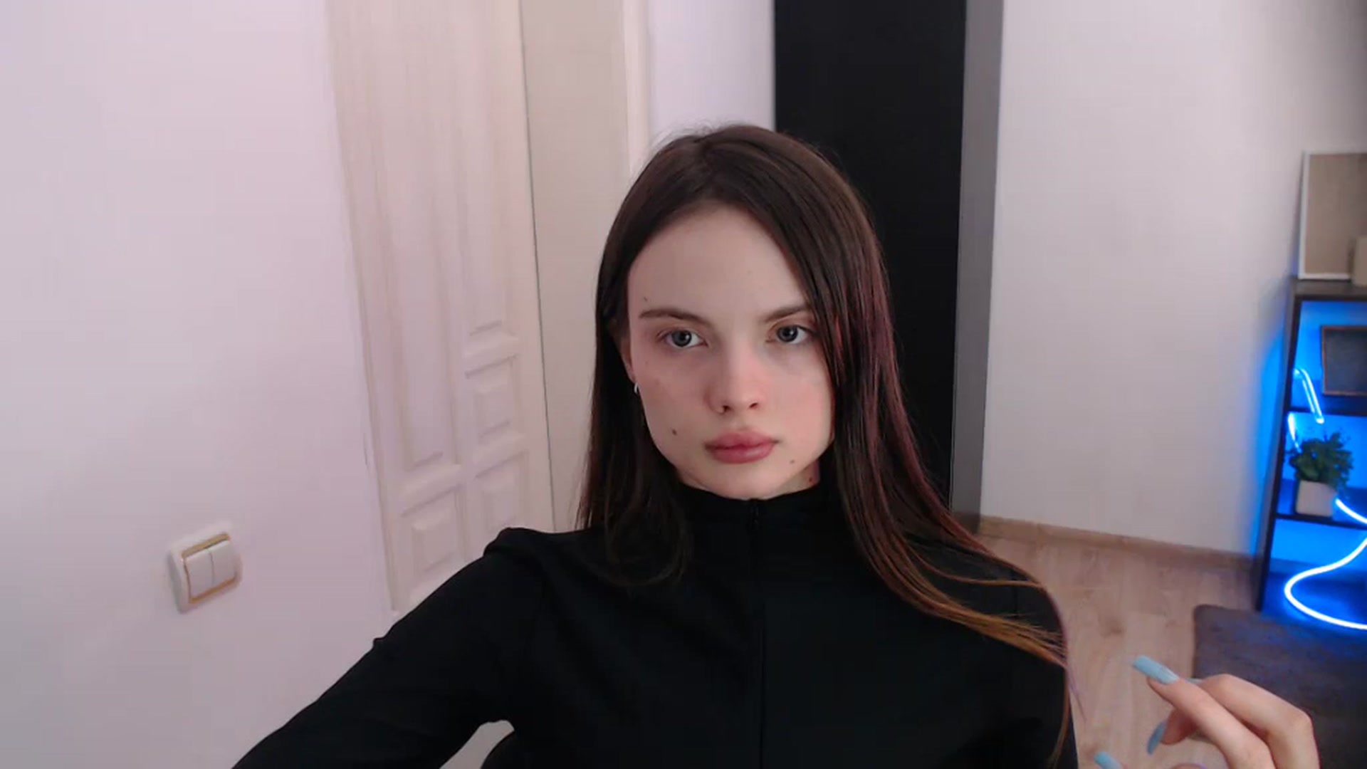 Gallery image thumbnail from Ariella_ari's myfreecams stream on, 12/23/2025, 14:18 image 17 of 20