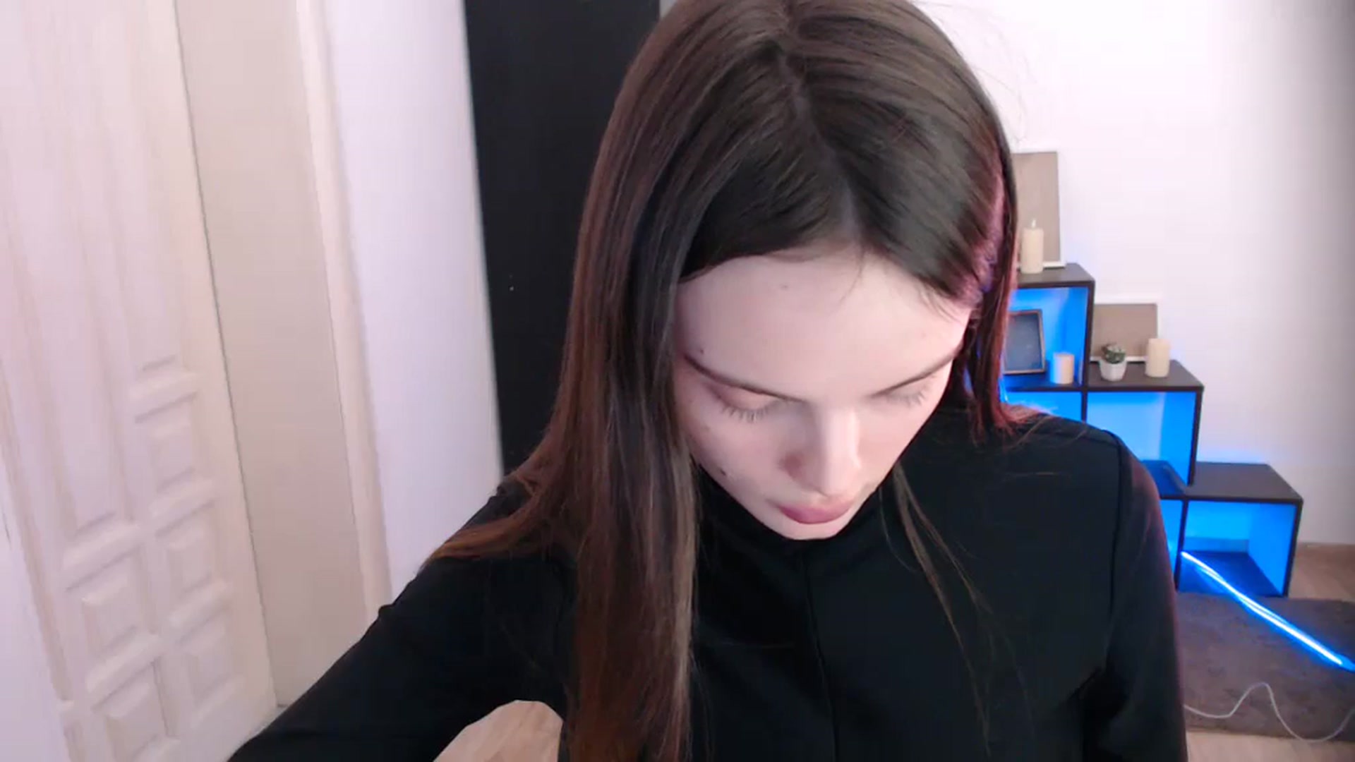 Gallery image thumbnail from Ariella_ari's myfreecams stream on, 12/23/2025, 18:29 image 2 of 20