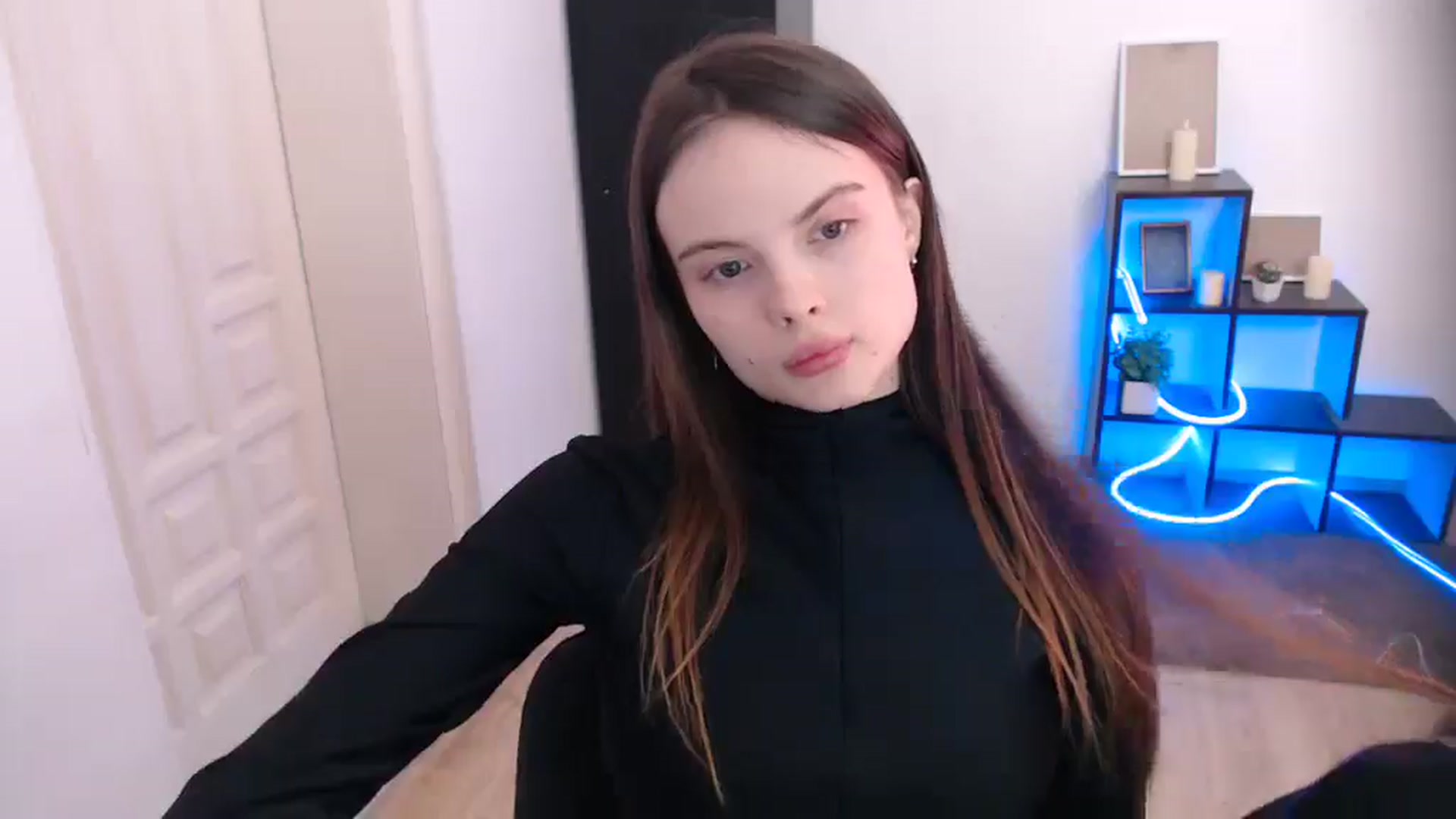 Gallery image thumbnail from Ariella_ari's myfreecams stream on, 12/23/2025, 18:29 image 17 of 20