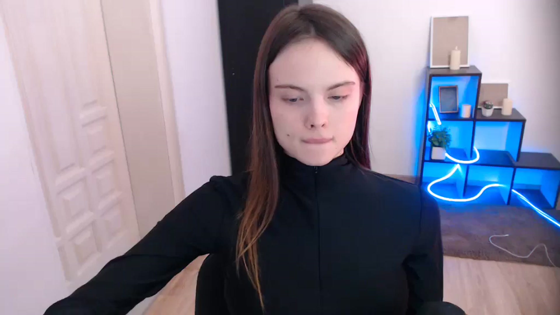 Gallery image thumbnail from Ariella_ari's myfreecams stream on, 12/23/2025, 18:29 image 15 of 20