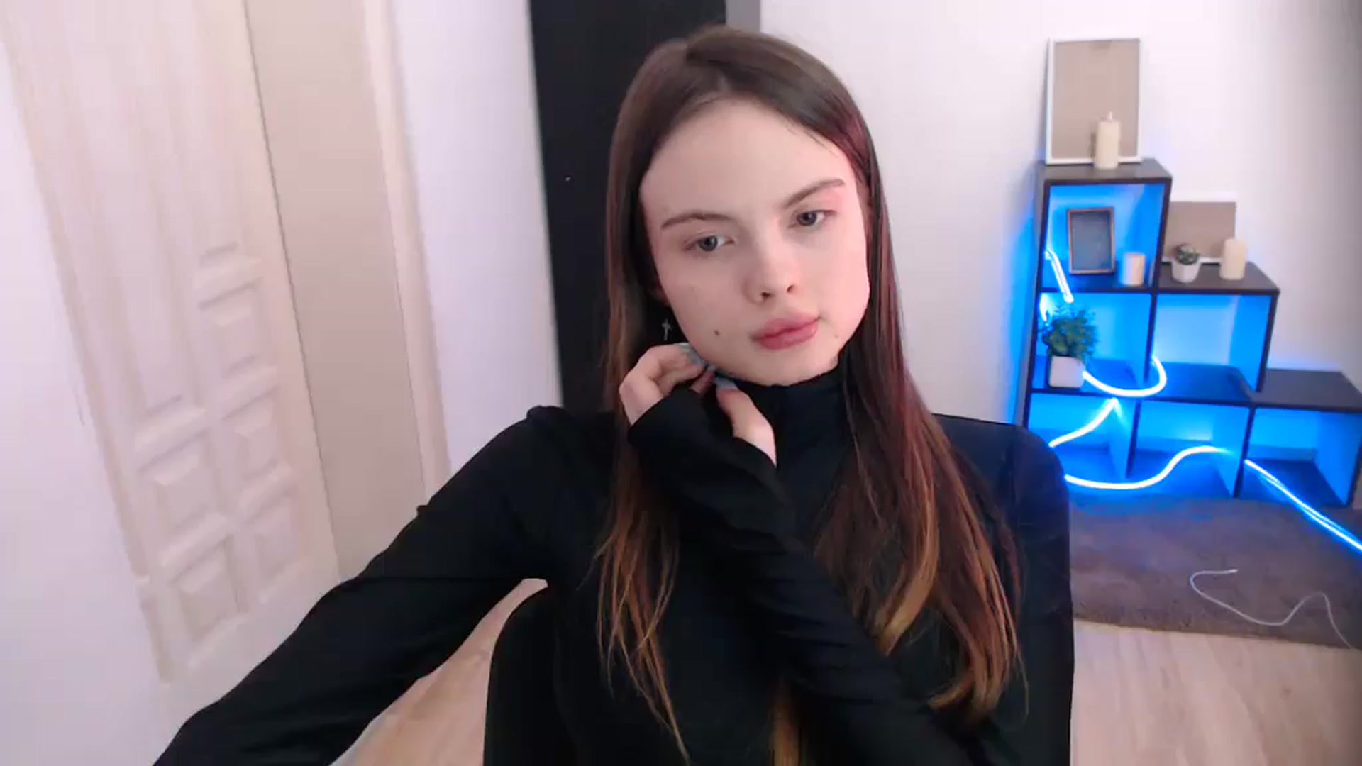 Gallery image thumbnail from Ariella_ari's myfreecams stream on, 12/23/2025, 18:29 image 19 of 20