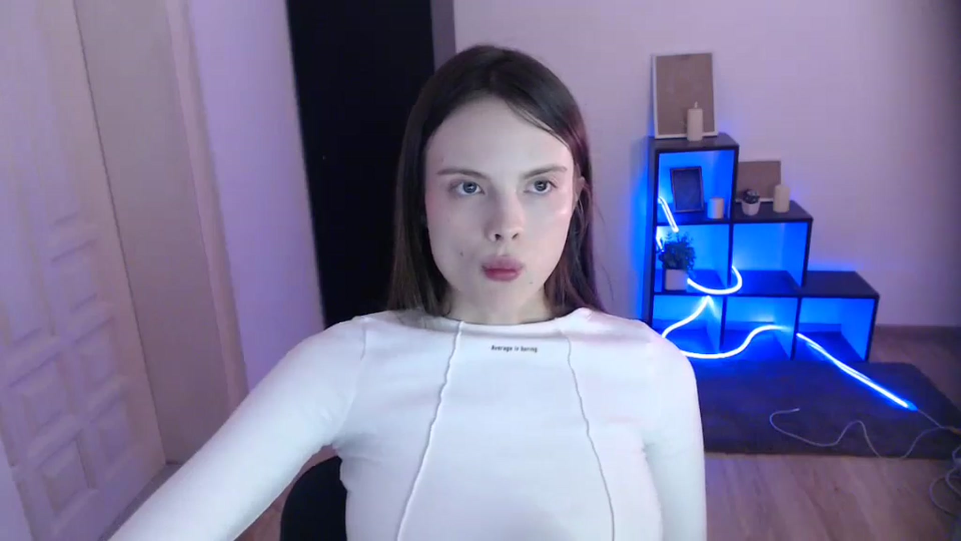 Gallery image thumbnail from Ariella_ari's myfreecams stream on, 12/24/2025, 16:25 image 6 of 20