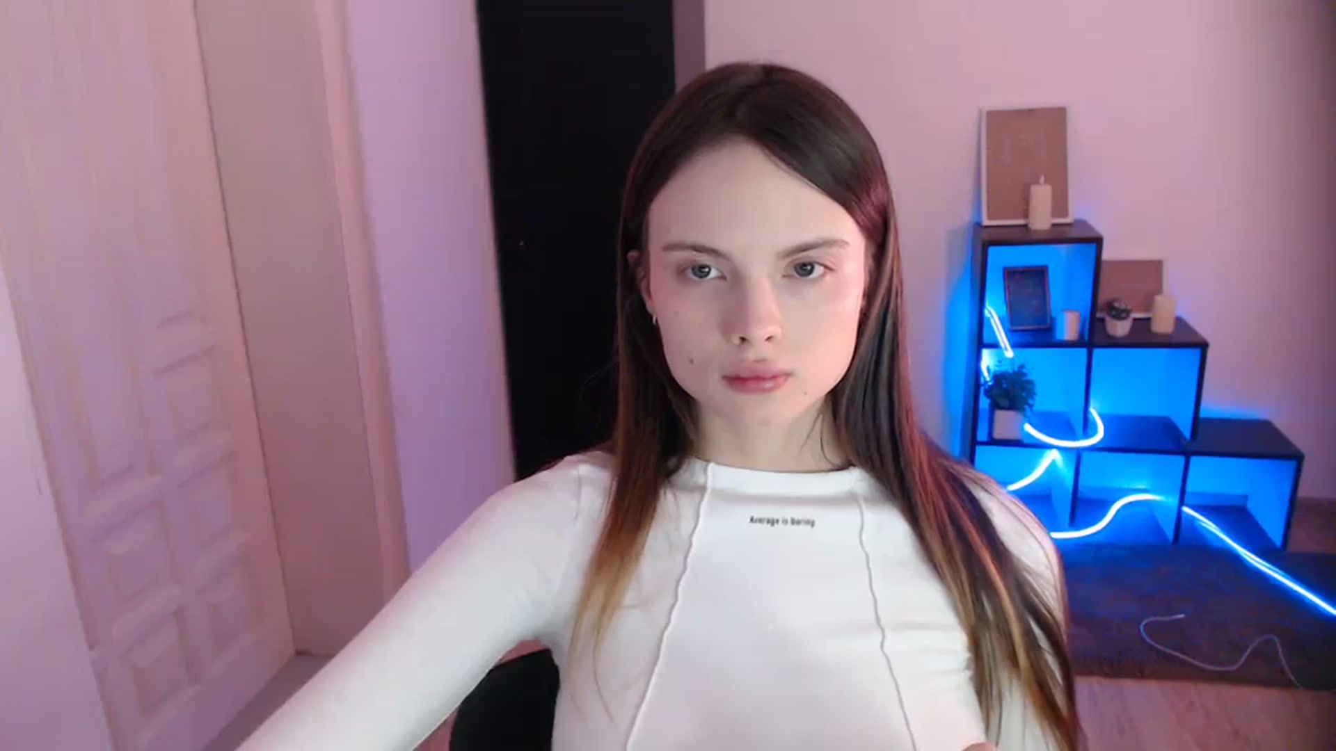 Gallery image thumbnail from Ariella_ari's myfreecams stream on, 12/24/2025, 16:25 image 12 of 20