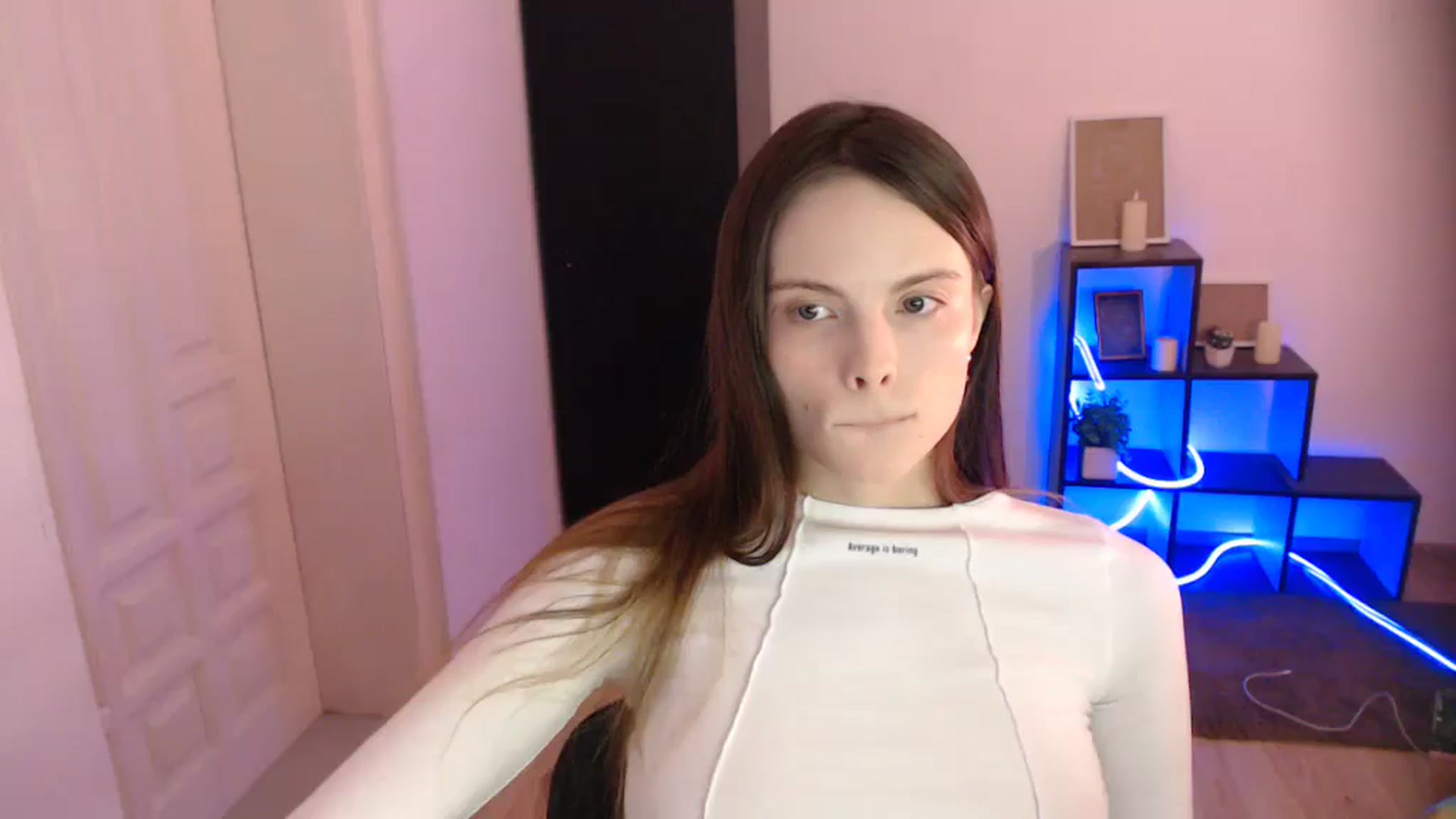 Gallery image thumbnail from Ariella_ari's myfreecams stream on, 12/24/2025, 16:25 image 9 of 20