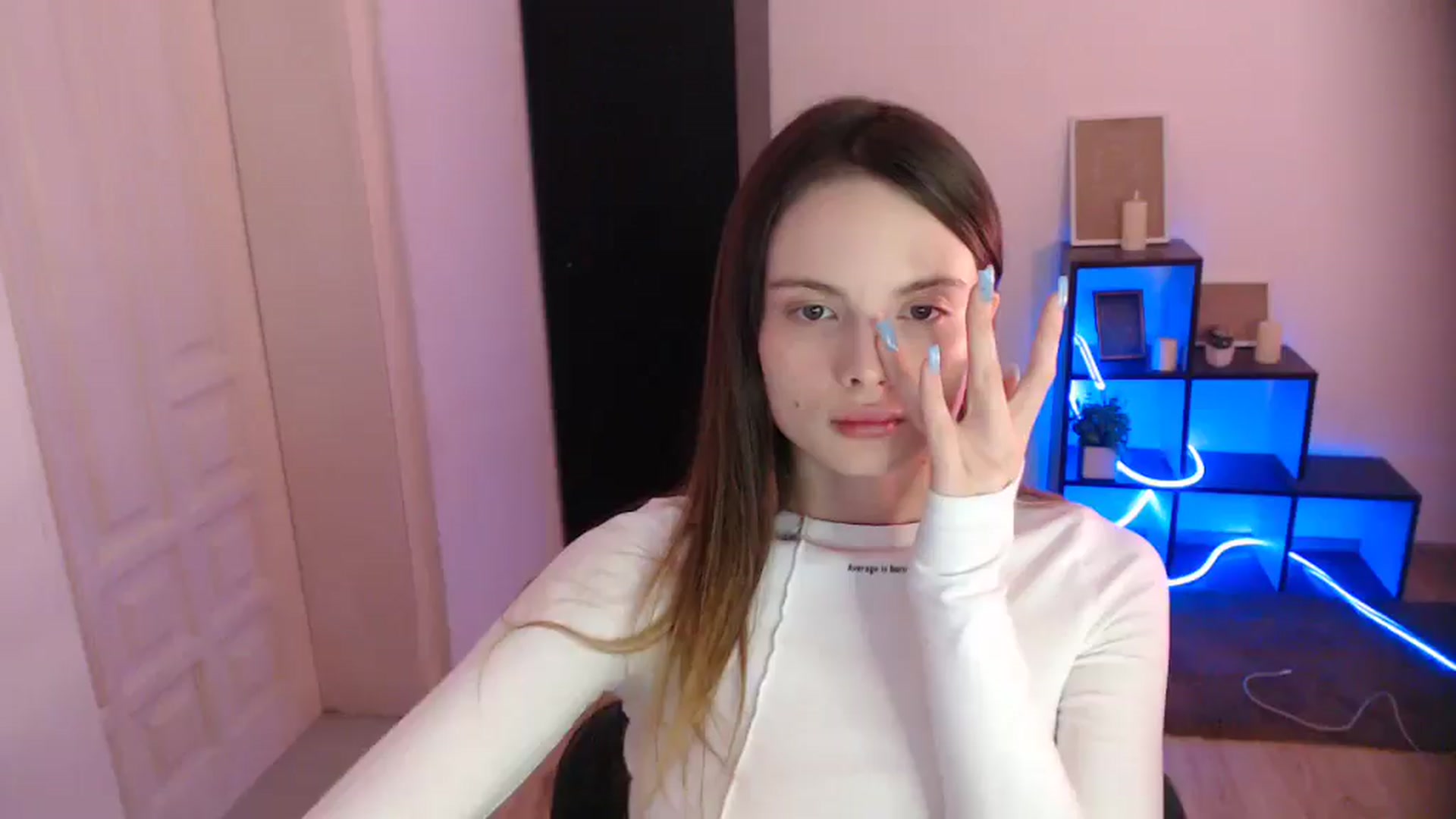 Gallery image thumbnail from Ariella_ari's myfreecams stream on, 12/24/2025, 16:25 image 8 of 20