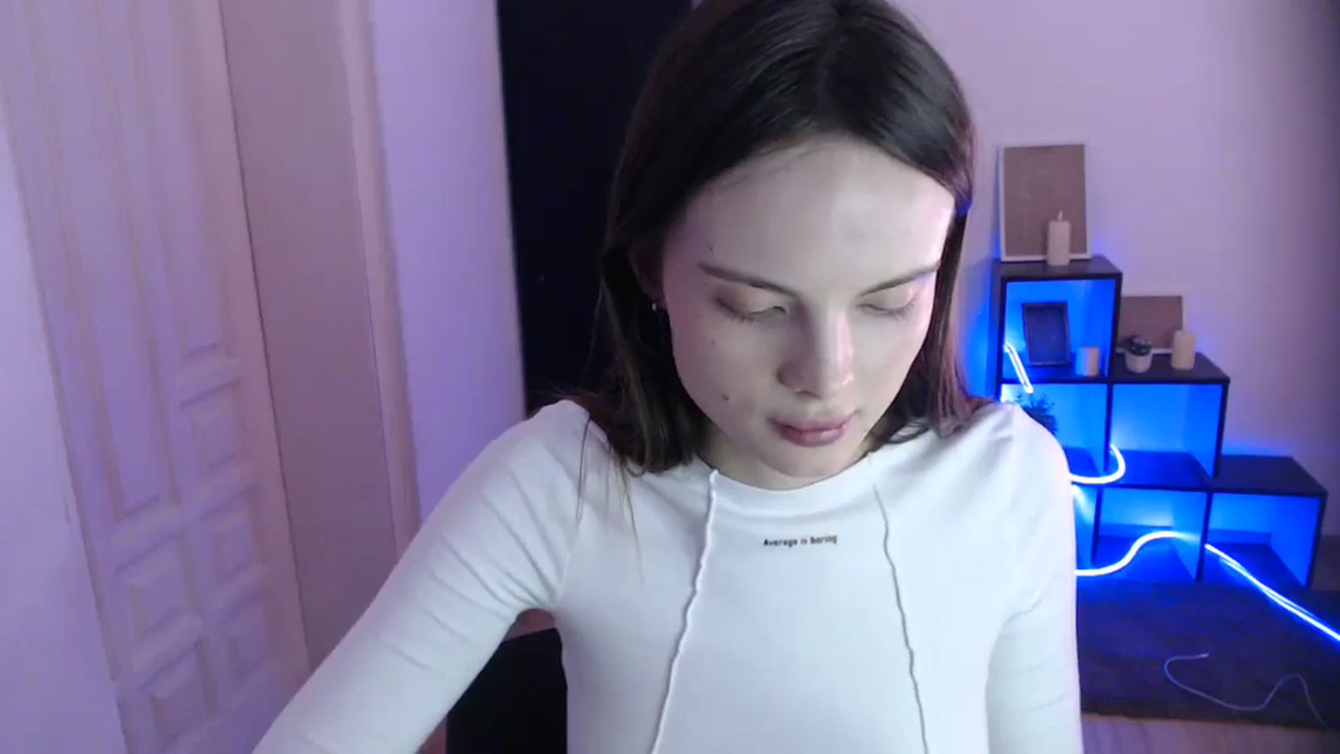 Gallery image thumbnail from Ariella_ari's myfreecams stream on, 12/24/2025, 18:07 image 9 of 20