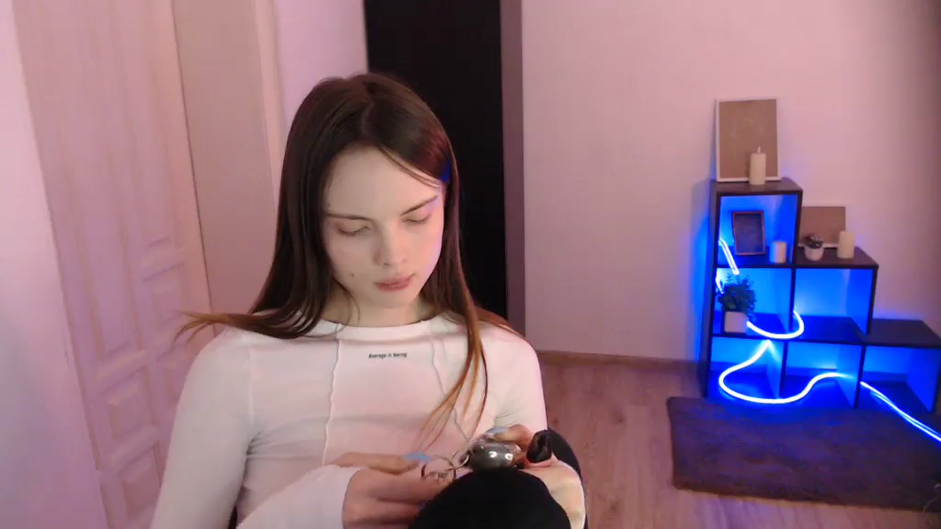 Gallery image thumbnail from Ariella_ari's myfreecams stream on, 12/24/2025, 18:07 image 20 of 20