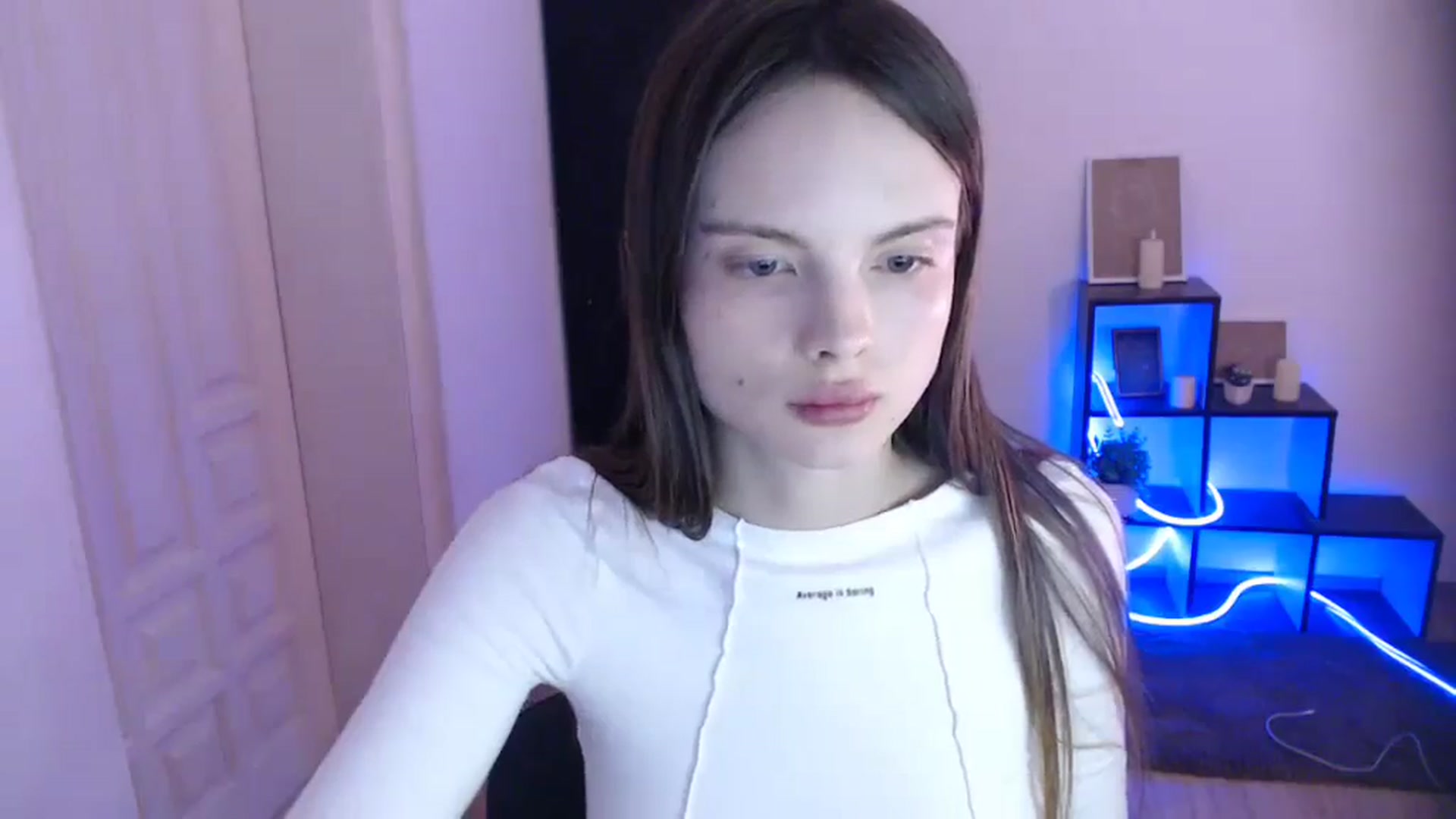 Gallery image thumbnail from Ariella_ari's myfreecams stream on, 12/24/2025, 18:07 image 10 of 20