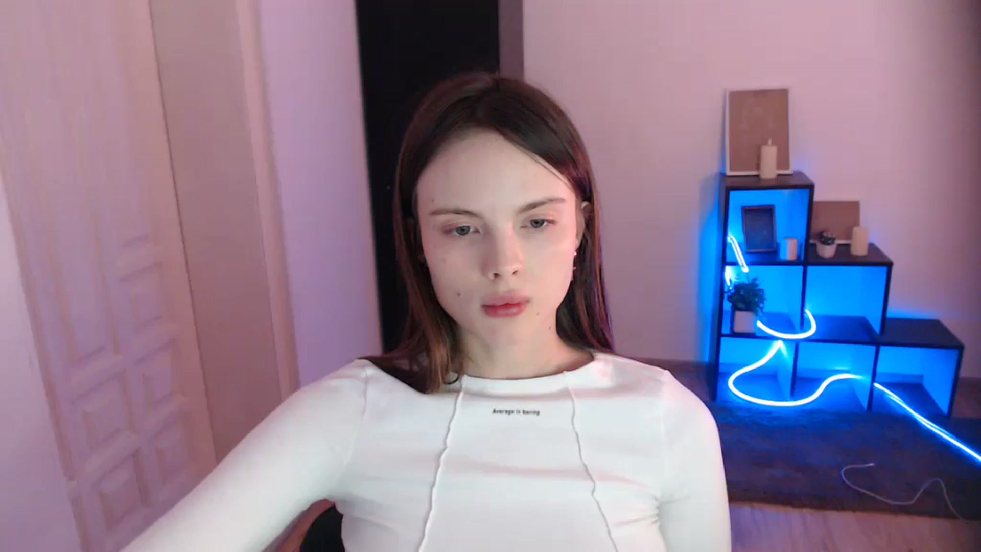 Gallery image thumbnail from Ariella_ari's myfreecams stream on, 12/24/2025, 18:07 image 1 of 20