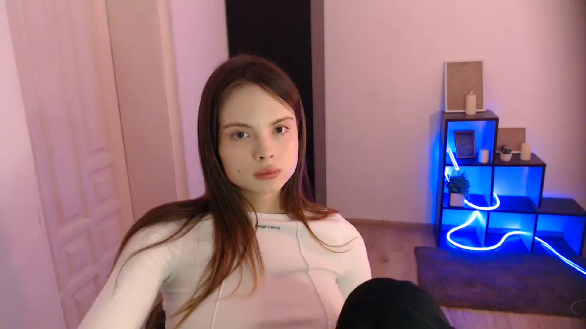 Gallery image thumbnail from Ariella_ari's myfreecams stream on, 12/24/2025, 18:07 image 19 of 20