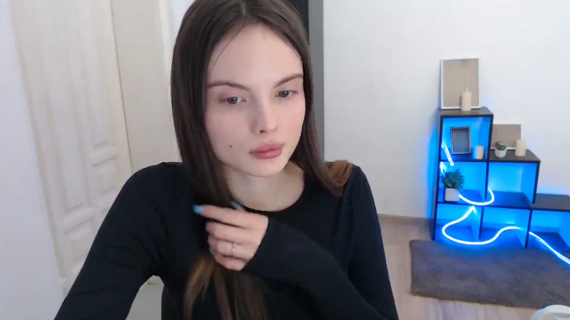 Gallery image thumbnail from Ariella_ari's myfreecams stream on, 12/26/2025, 16:38 image 17 of 20
