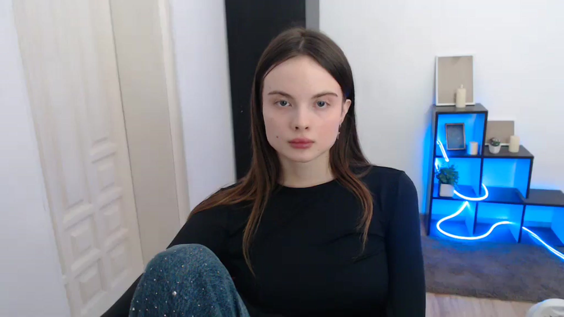 Gallery image thumbnail from Ariella_ari's myfreecams stream on, 12/26/2025, 16:38 image 5 of 20