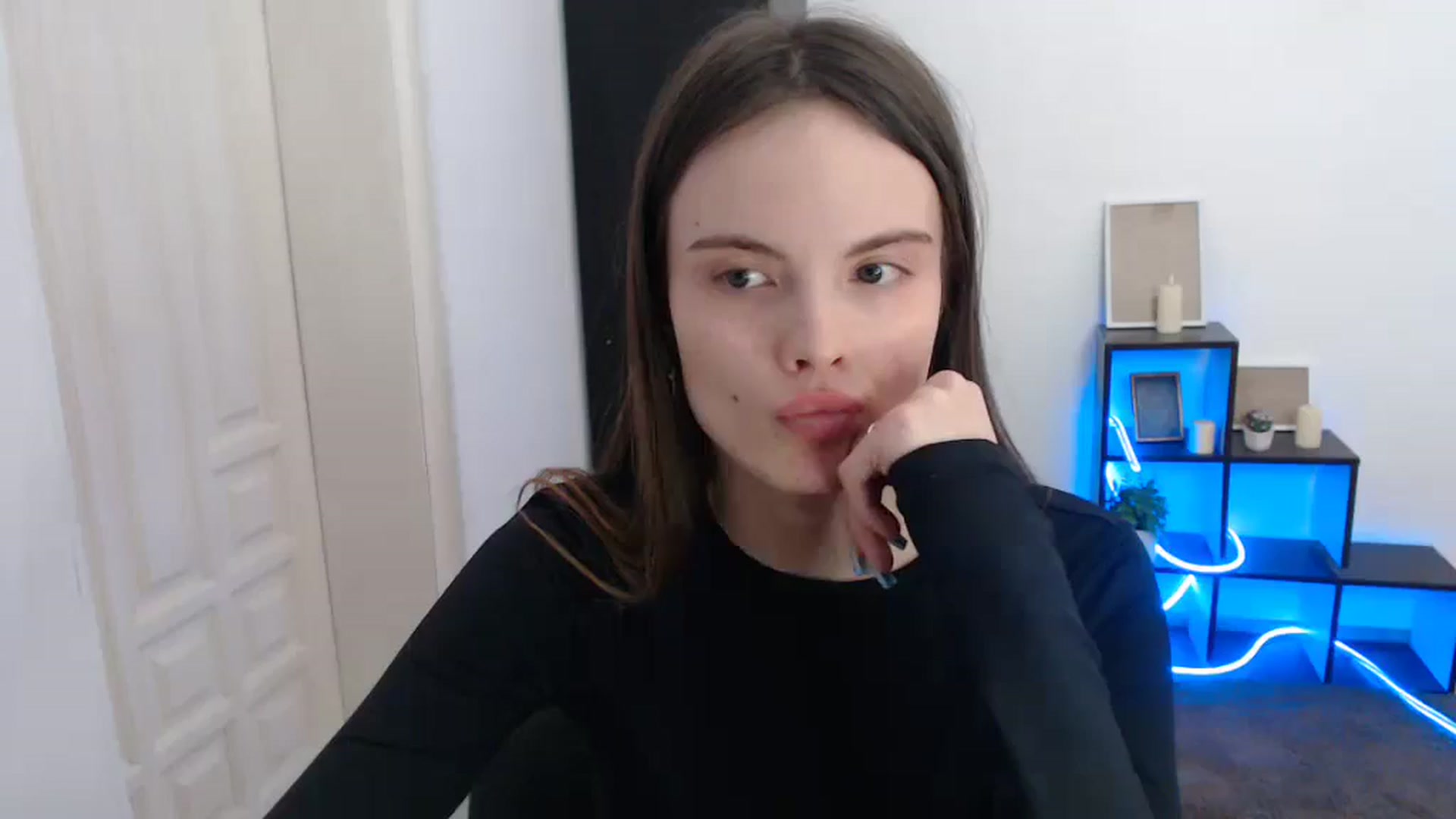 Gallery image thumbnail from Ariella_ari's myfreecams stream on, 12/26/2025, 18:56 image 1 of 20