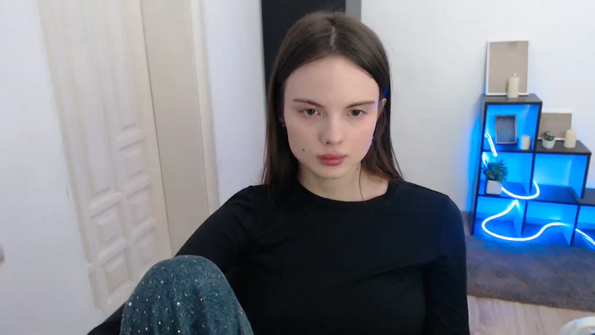 Gallery image thumbnail from Ariella_ari's myfreecams stream on, 12/26/2025, 18:56 image 8 of 20