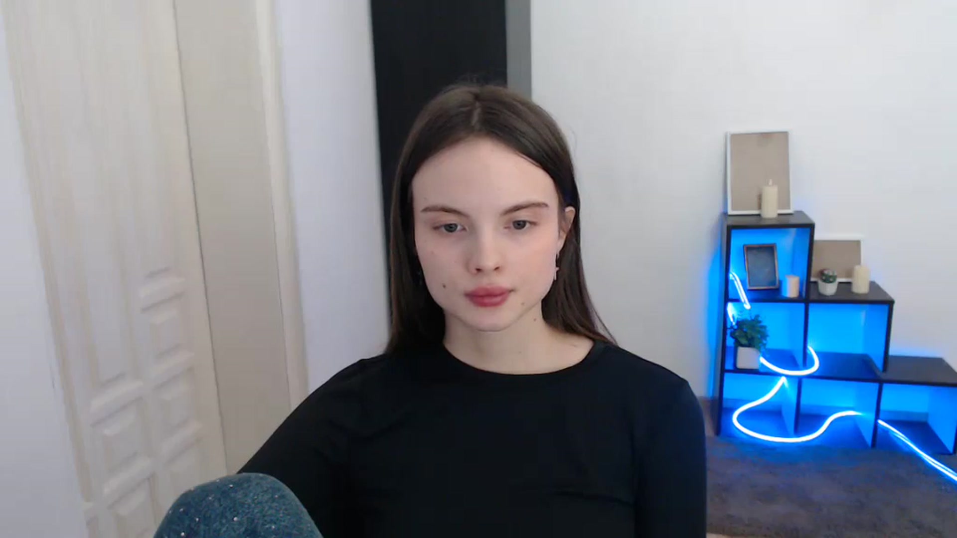 Gallery image thumbnail from Ariella_ari's myfreecams stream on, 12/26/2025, 18:56 image 4 of 20