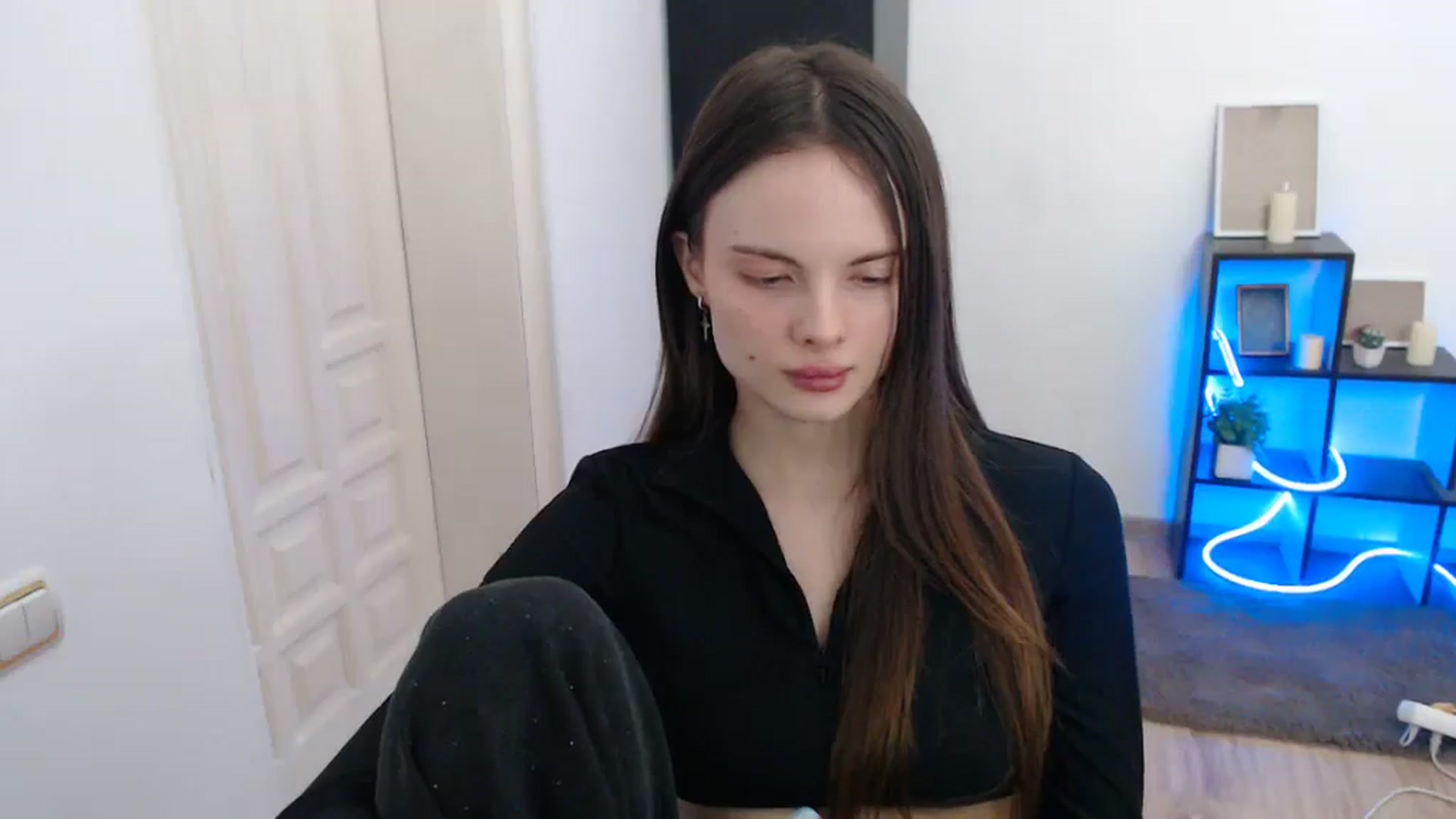 Gallery image thumbnail from Ariella_ari's myfreecams stream on, 12/27/2025, 10:16 image 19 of 20