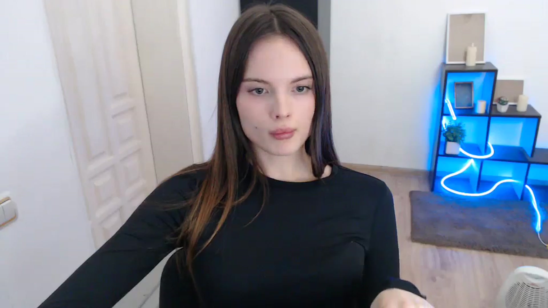Gallery image thumbnail from Ariella_ari's myfreecams stream on, 12/29/2025, 17:03 image 4 of 20