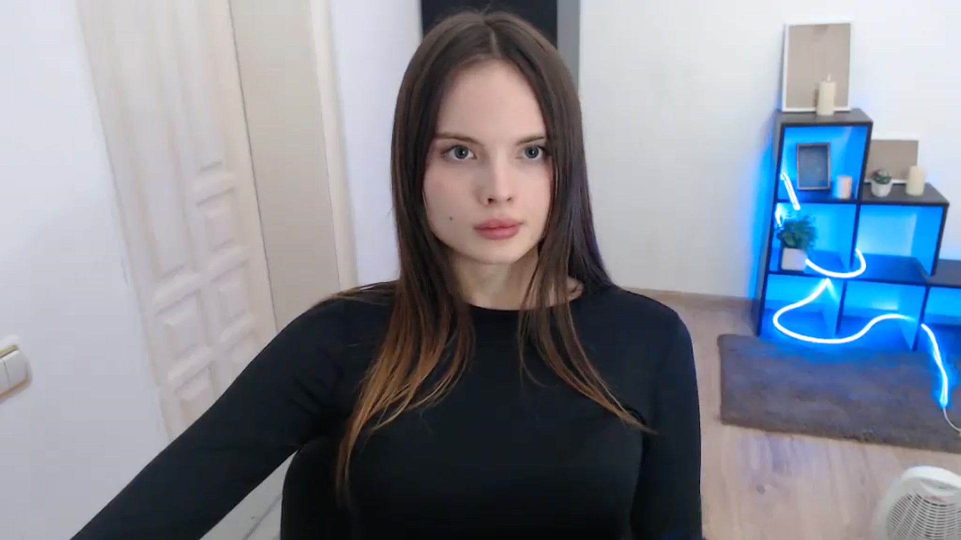 Gallery image thumbnail from Ariella_ari's myfreecams stream on, 12/29/2025, 17:03 image 7 of 20