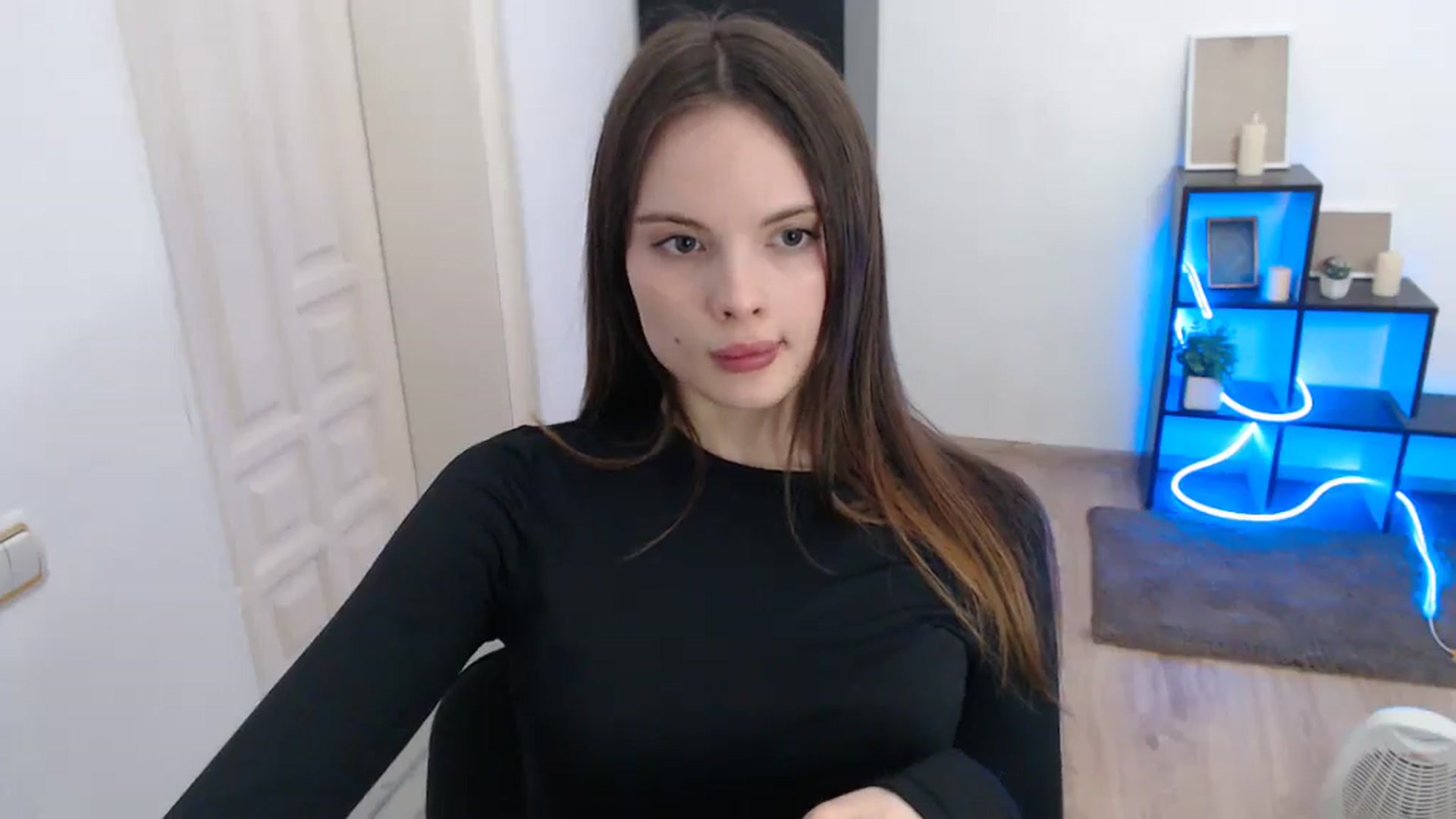 Gallery image thumbnail from Ariella_ari's myfreecams stream on, 12/29/2025, 17:03 image 2 of 20