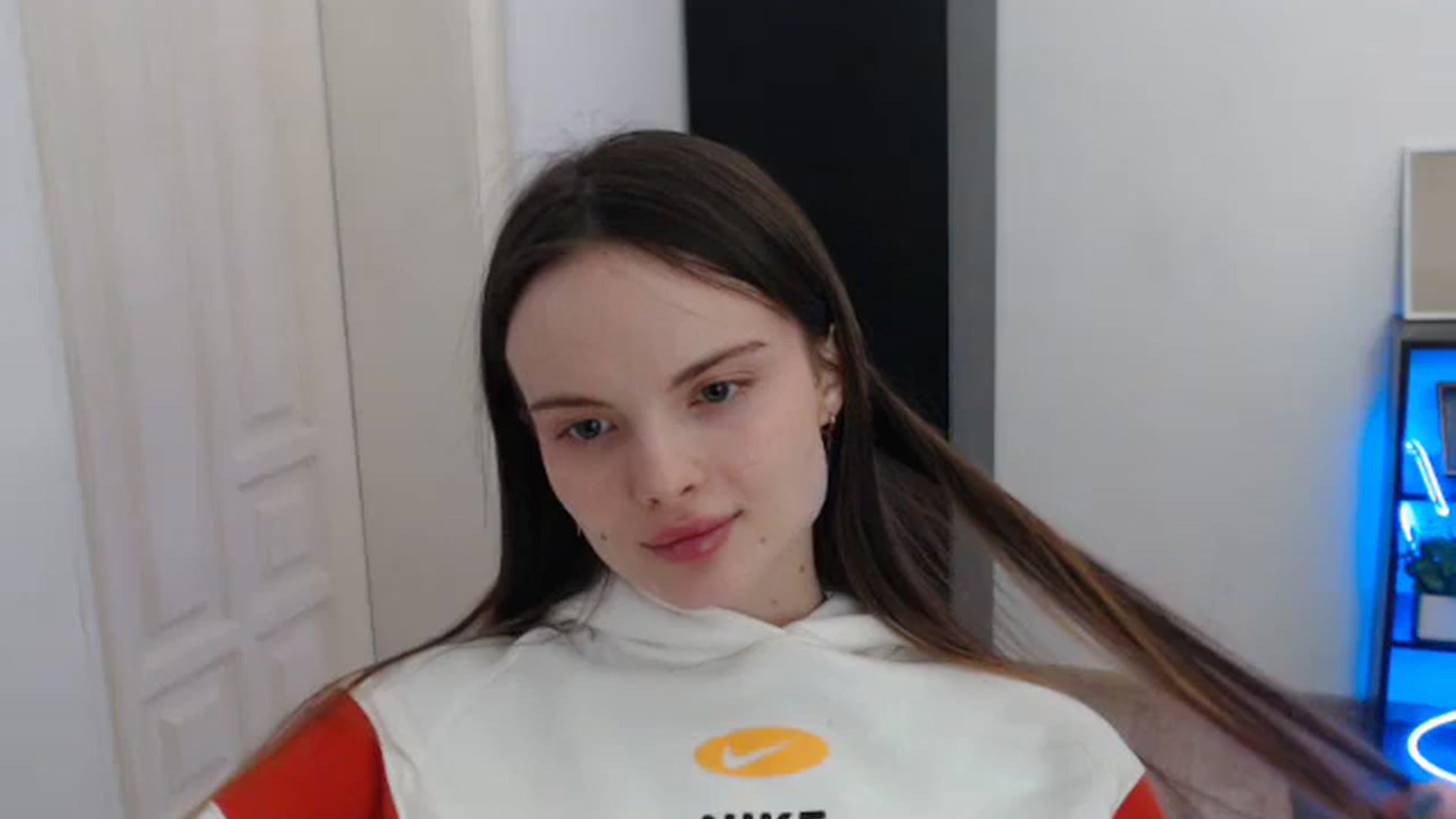 Gallery image thumbnail from Ariella_ari's myfreecams stream on, 01/02/2026, 15:24 image 7 of 20