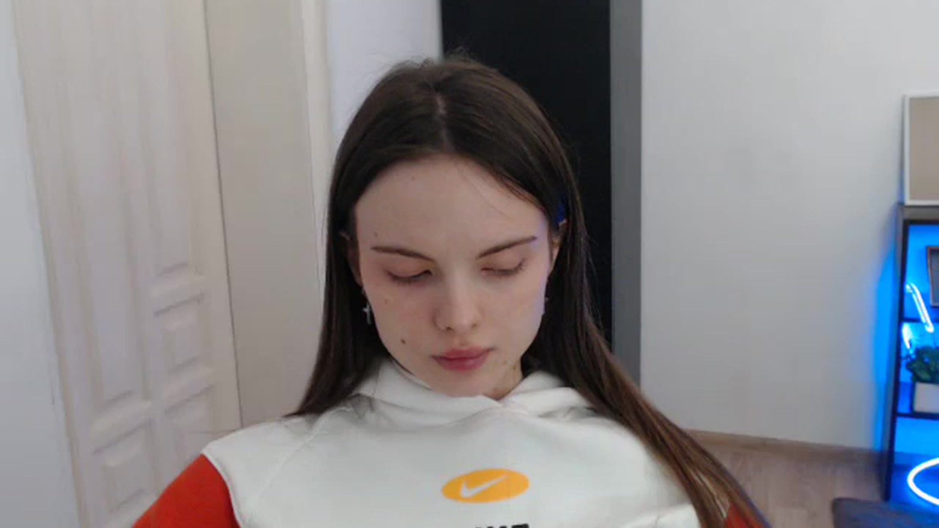 Gallery image thumbnail from Ariella_ari's myfreecams stream on, 01/02/2026, 15:24 image 1 of 20