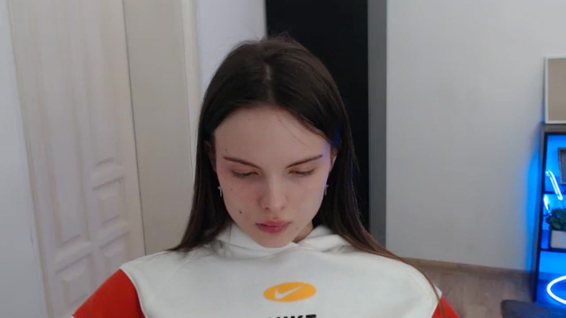 Gallery image thumbnail from Ariella_ari's myfreecams stream on, 01/02/2026, 15:24 image 3 of 20