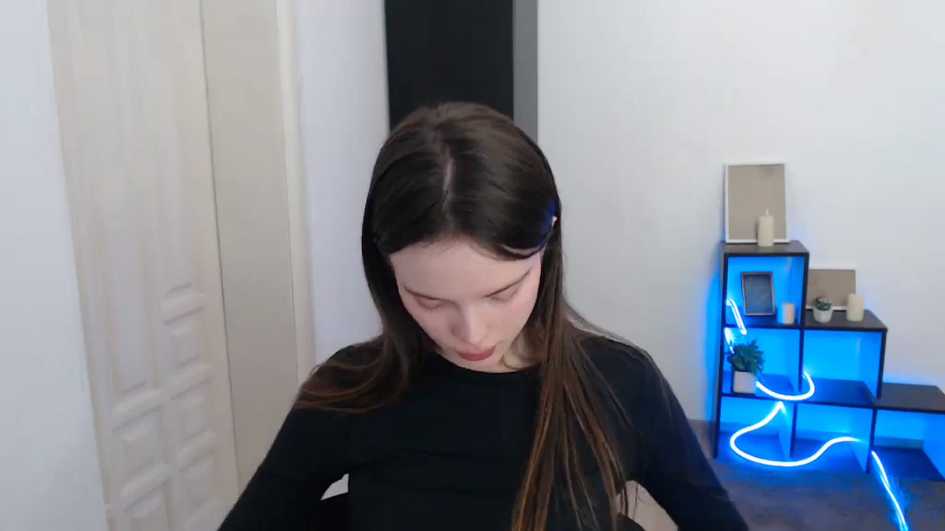 Gallery image thumbnail from Ariella_ari's myfreecams stream on, 01/04/2026, 15:22 image 11 of 20