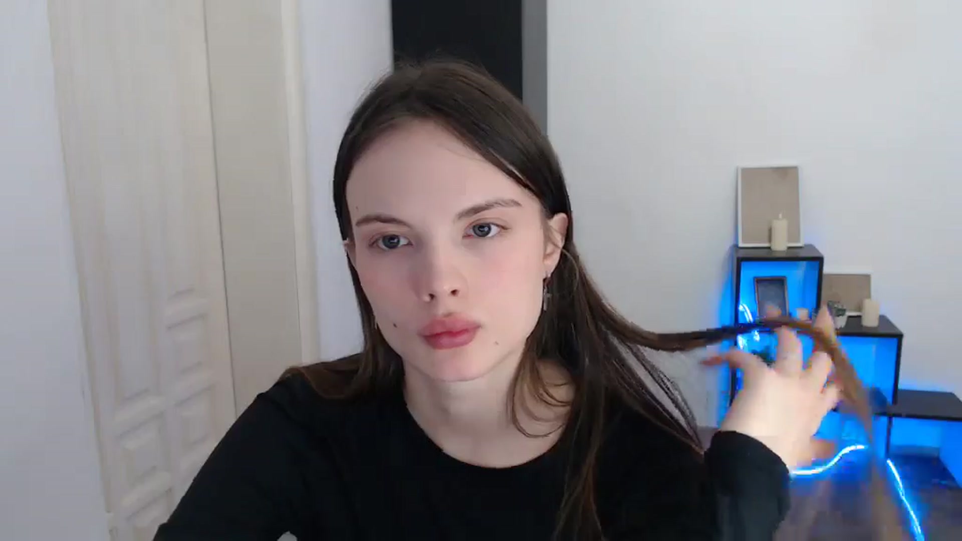 Gallery image thumbnail from Ariella_ari's myfreecams stream on, 01/04/2026, 15:22 image 9 of 20