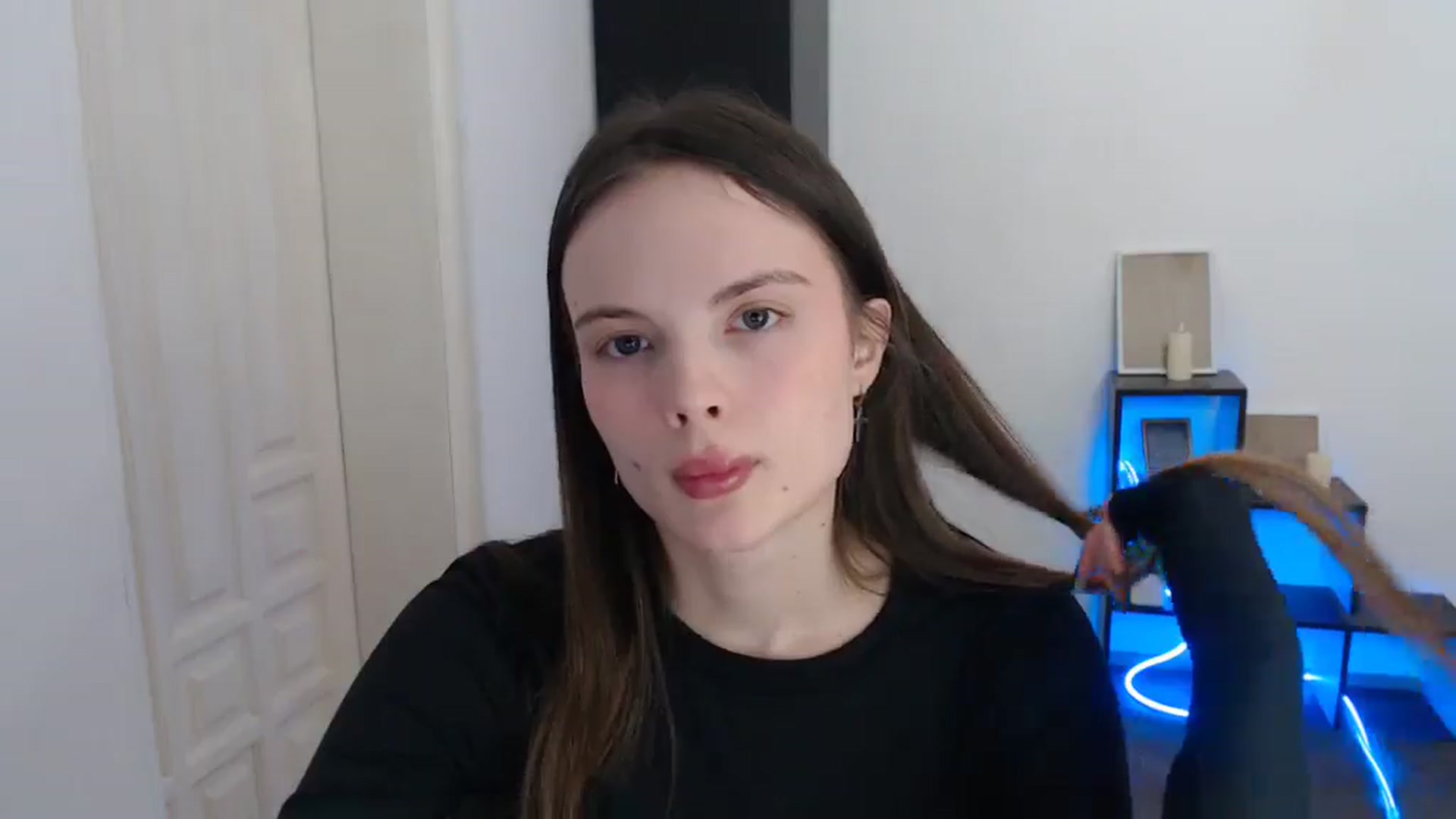 Gallery image thumbnail from Ariella_ari's myfreecams stream on, 01/04/2026, 15:22 image 17 of 20
