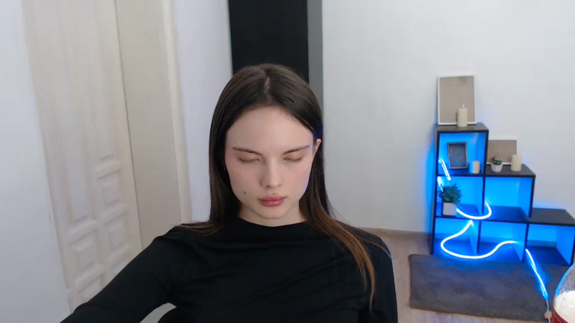 Gallery image thumbnail from Ariella_ari's myfreecams stream on, 01/04/2026, 18:20 image 12 of 20