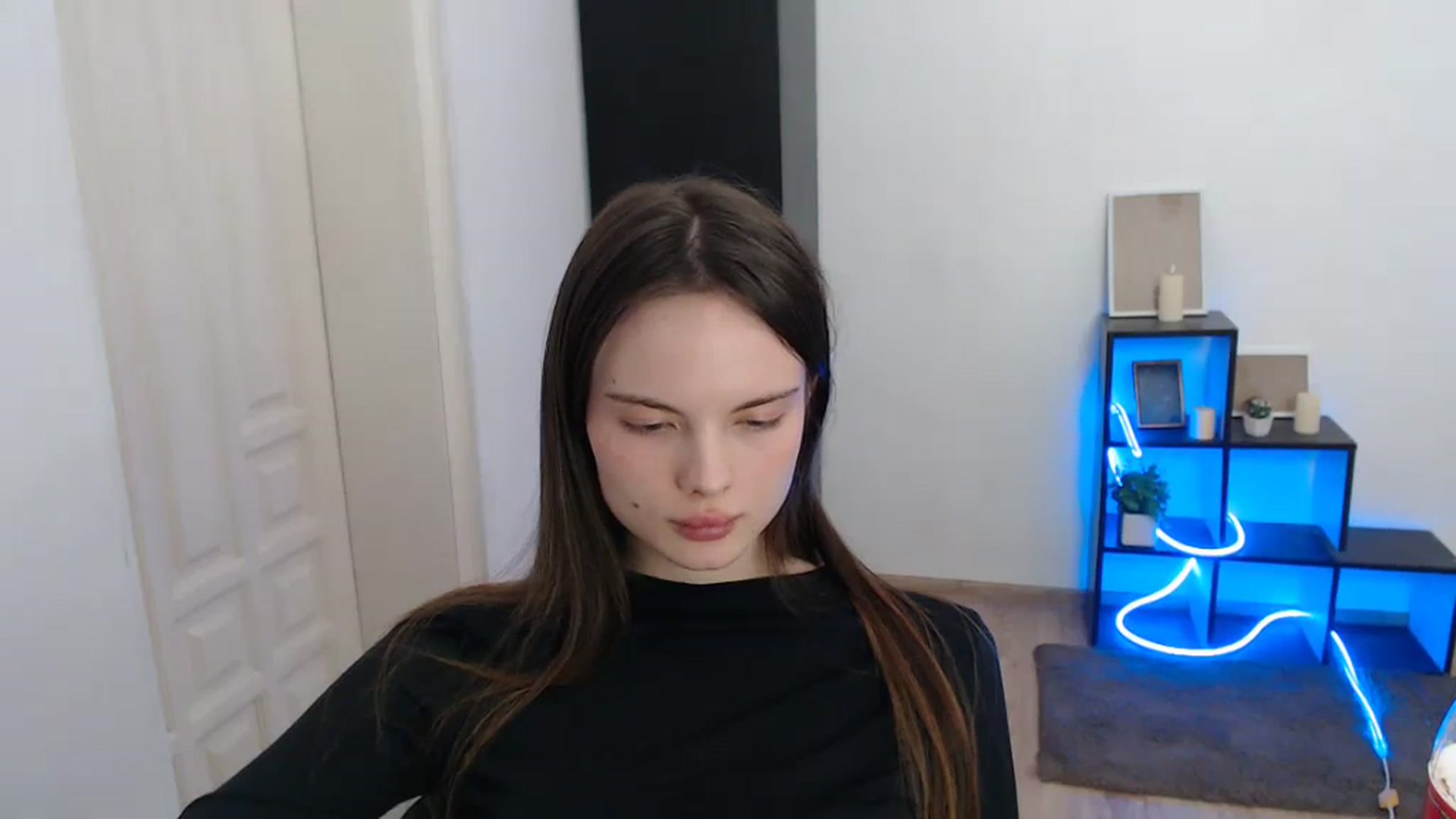 Gallery image thumbnail from Ariella_ari's myfreecams stream on, 01/04/2026, 18:20 image 3 of 20