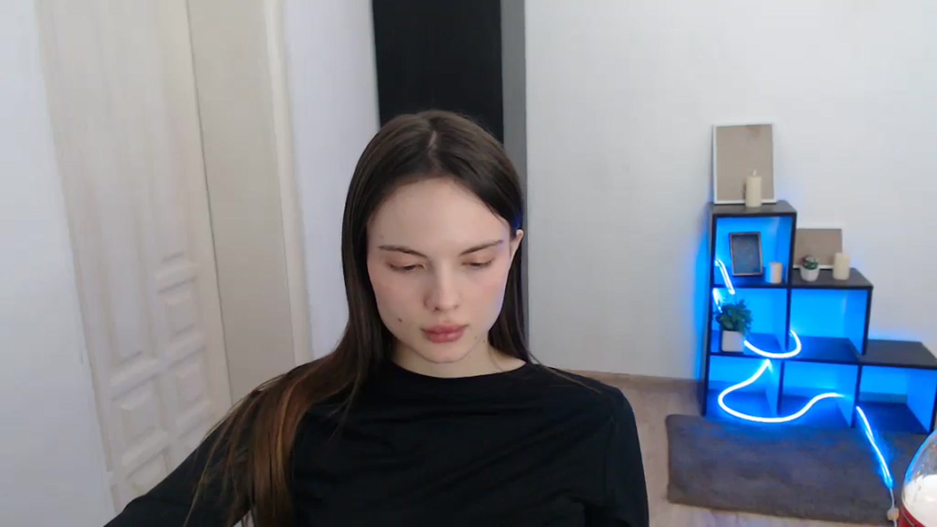 Gallery image thumbnail from Ariella_ari's myfreecams stream on, 01/04/2026, 18:20 image 7 of 20