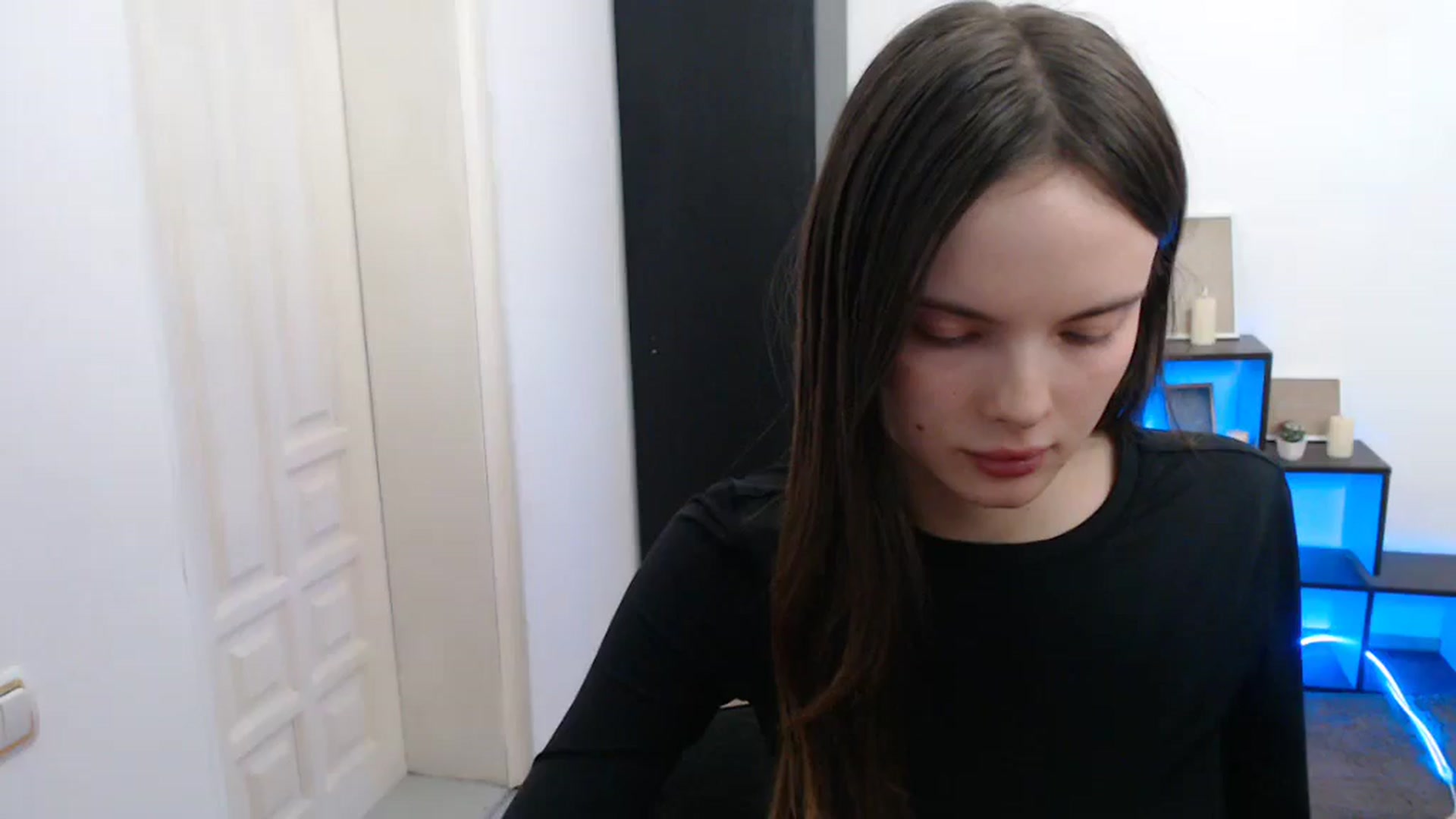 Gallery image thumbnail from Ariella_ari's myfreecams stream on, 01/08/2026, 18:30 image 7 of 20
