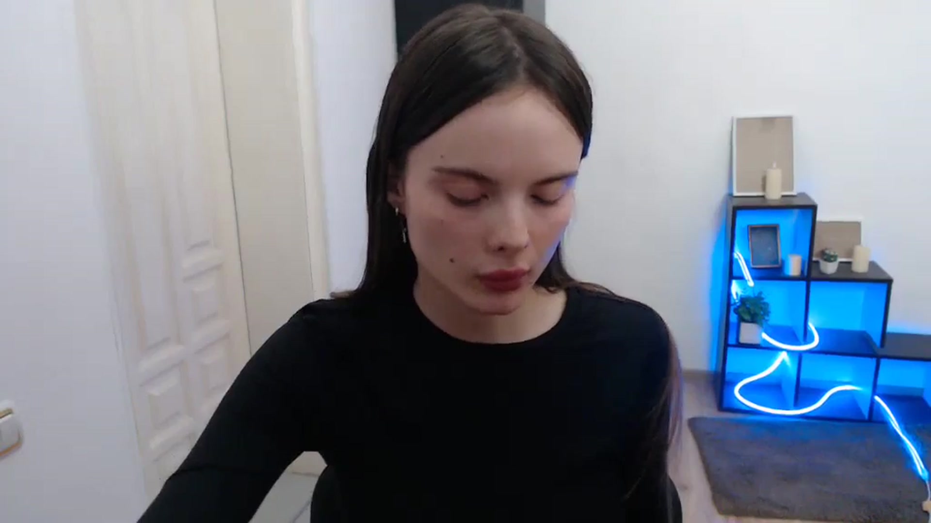 Gallery image thumbnail from Ariella_ari's myfreecams stream on, 01/08/2026, 18:30 image 17 of 20