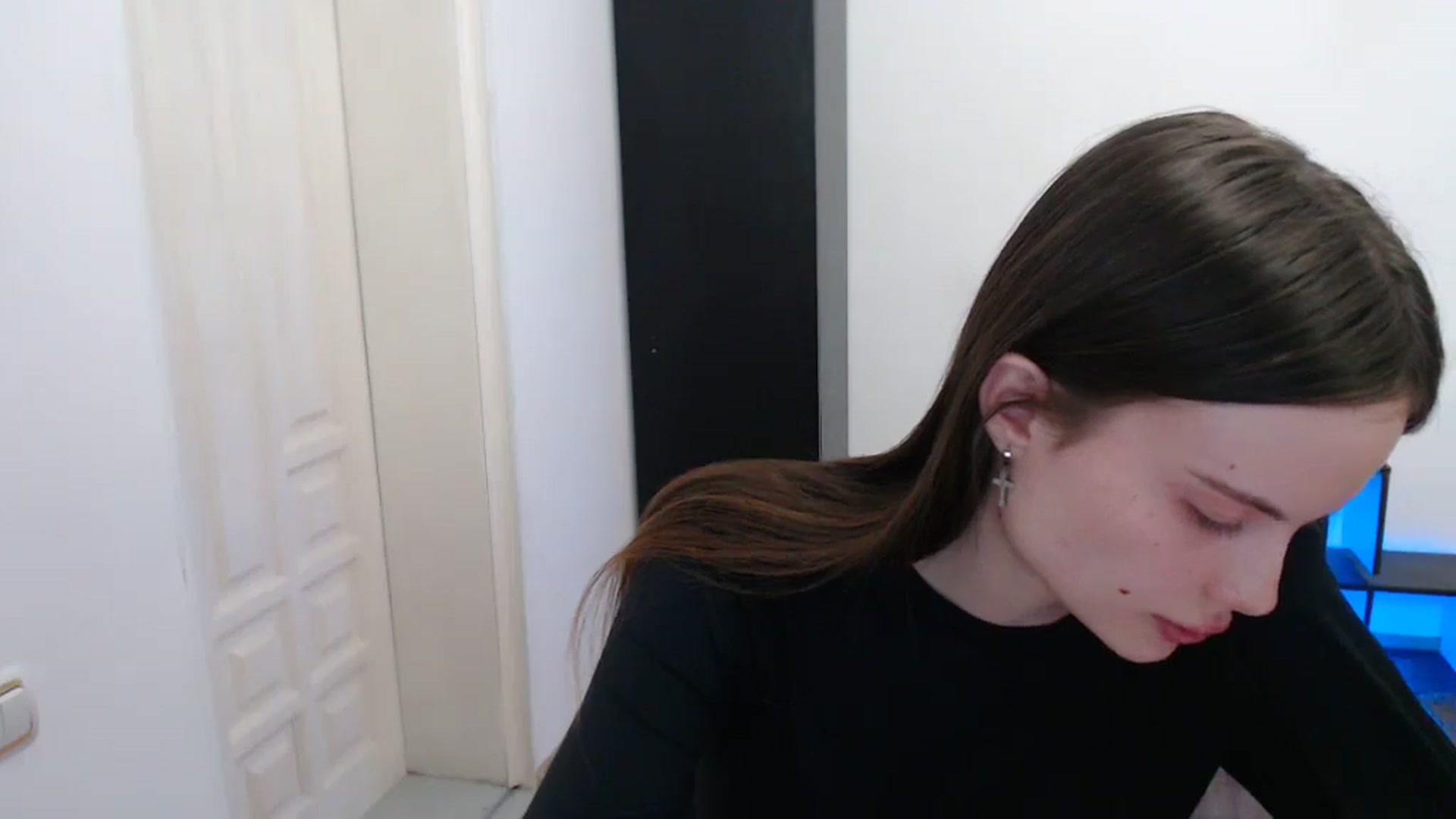 Gallery image thumbnail from Ariella_ari's myfreecams stream on, 01/08/2026, 18:30 image 9 of 20
