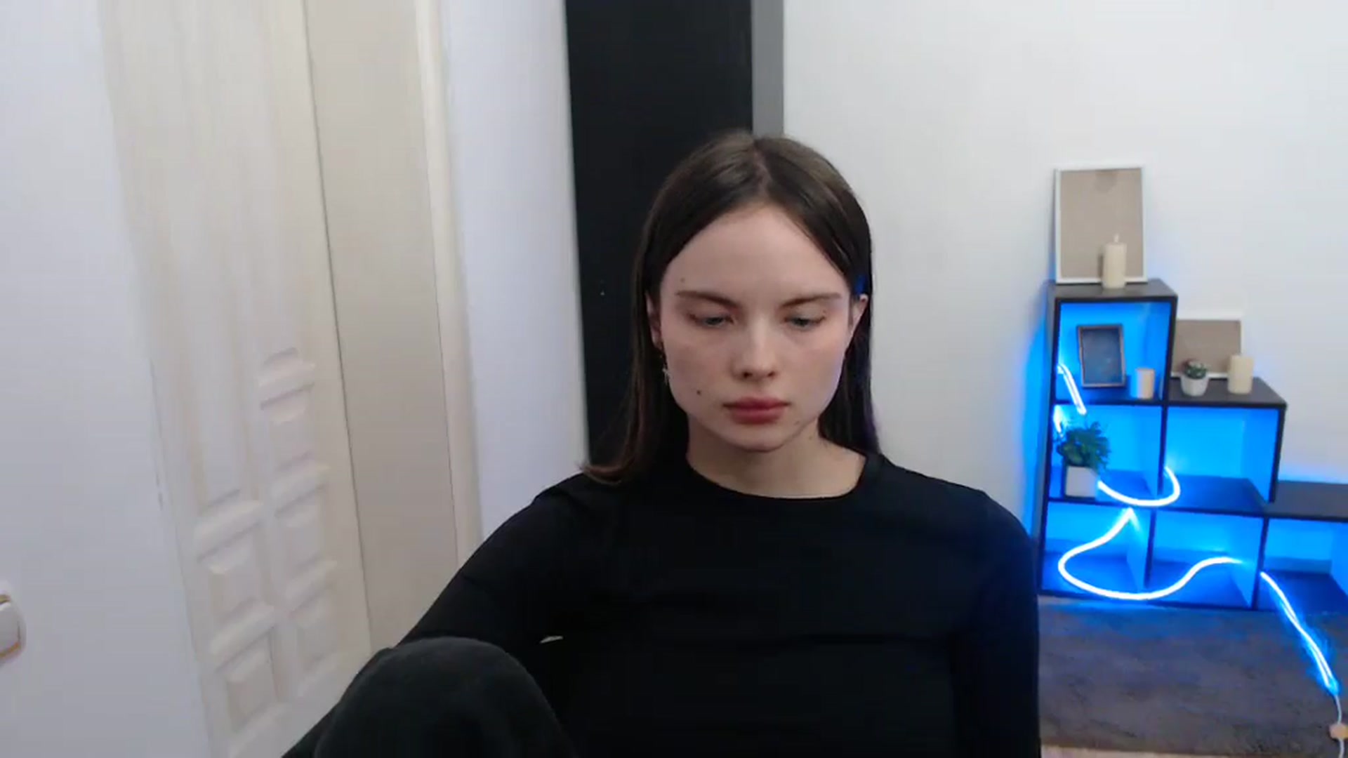 Gallery image thumbnail from Ariella_ari's myfreecams stream on, 01/08/2026, 18:30 image 15 of 20