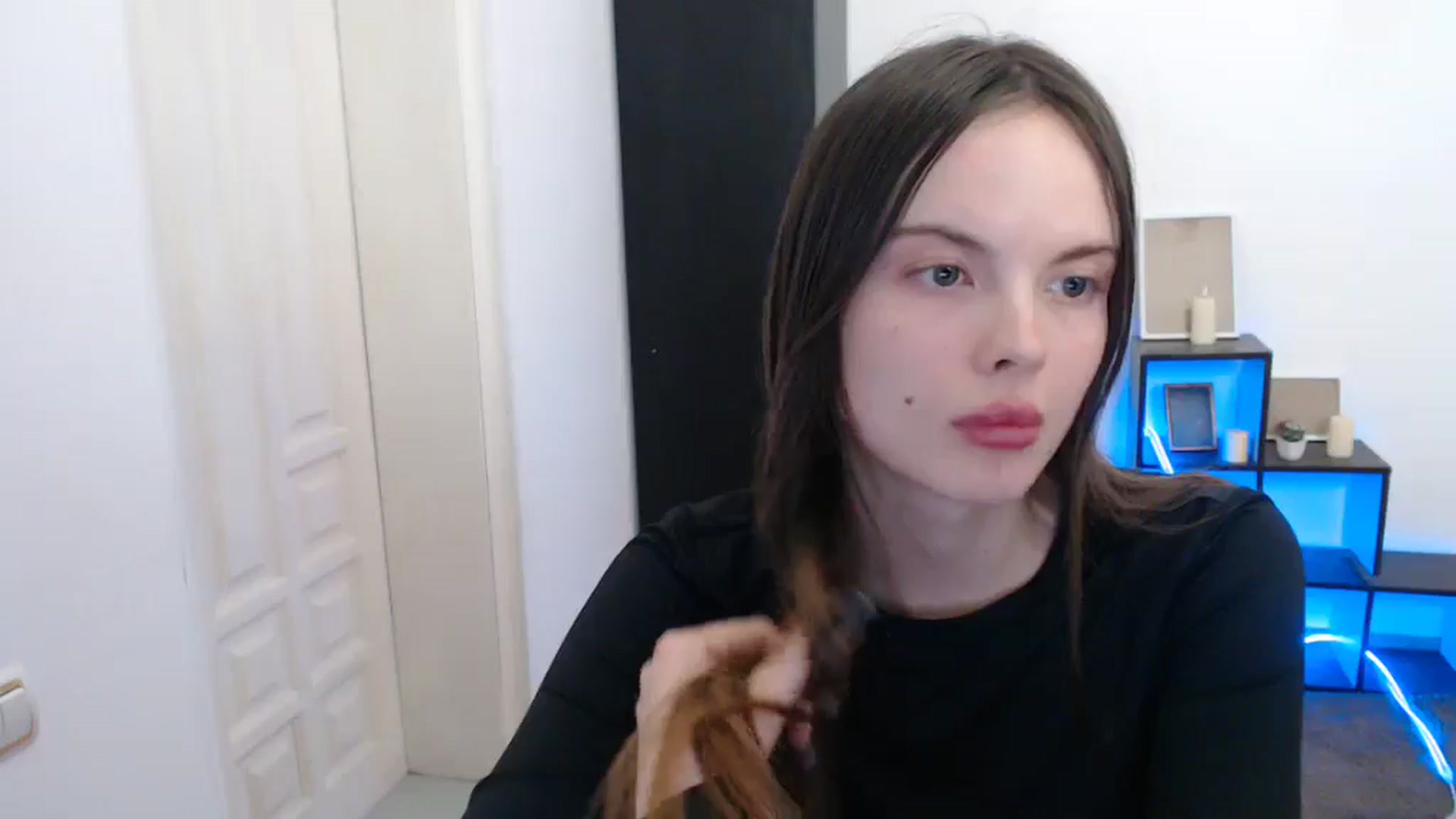 Gallery image thumbnail from Ariella_ari's myfreecams stream on, 01/08/2026, 18:30 image 6 of 20