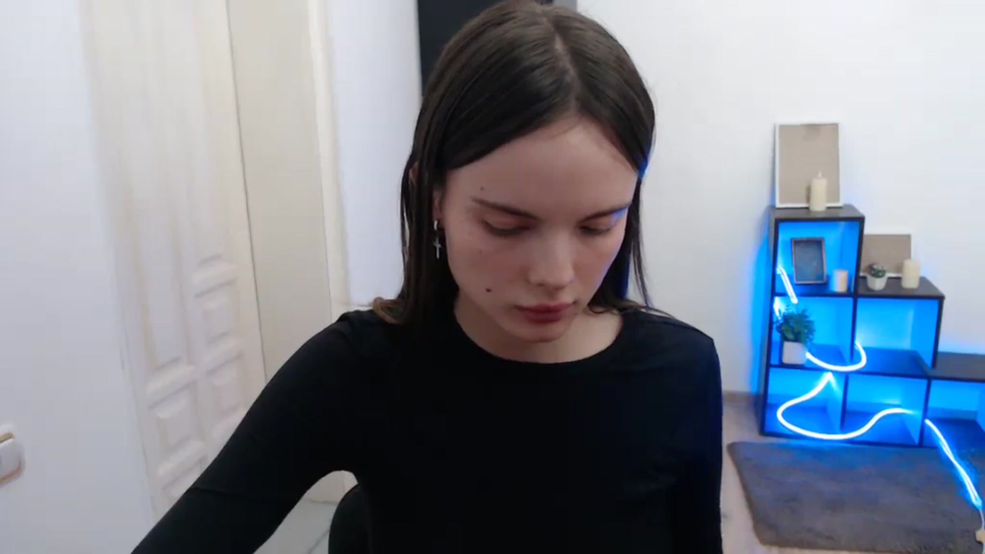 Gallery image thumbnail from Ariella_ari's myfreecams stream on, 01/08/2026, 18:30 image 18 of 20