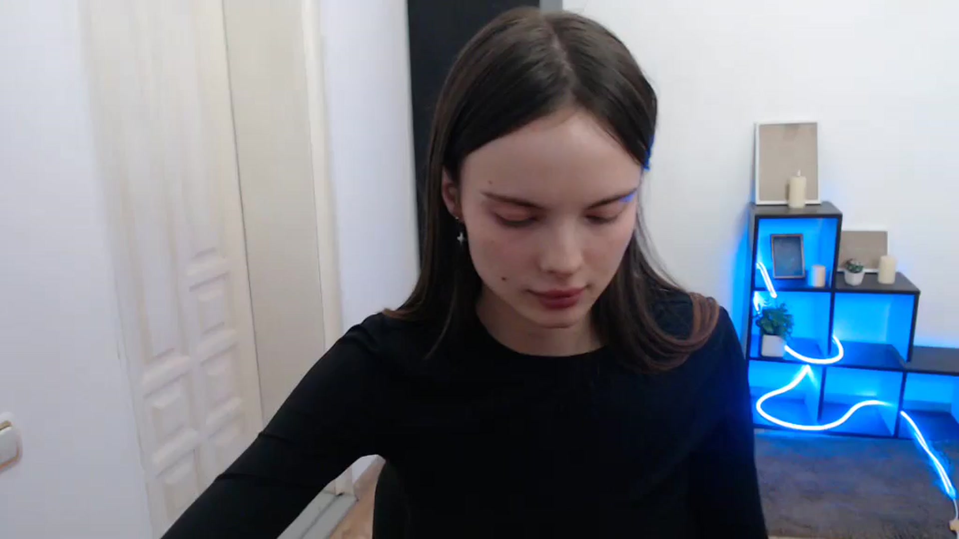 Gallery image thumbnail from Ariella_ari's myfreecams stream on, 01/08/2026, 18:30 image 11 of 20